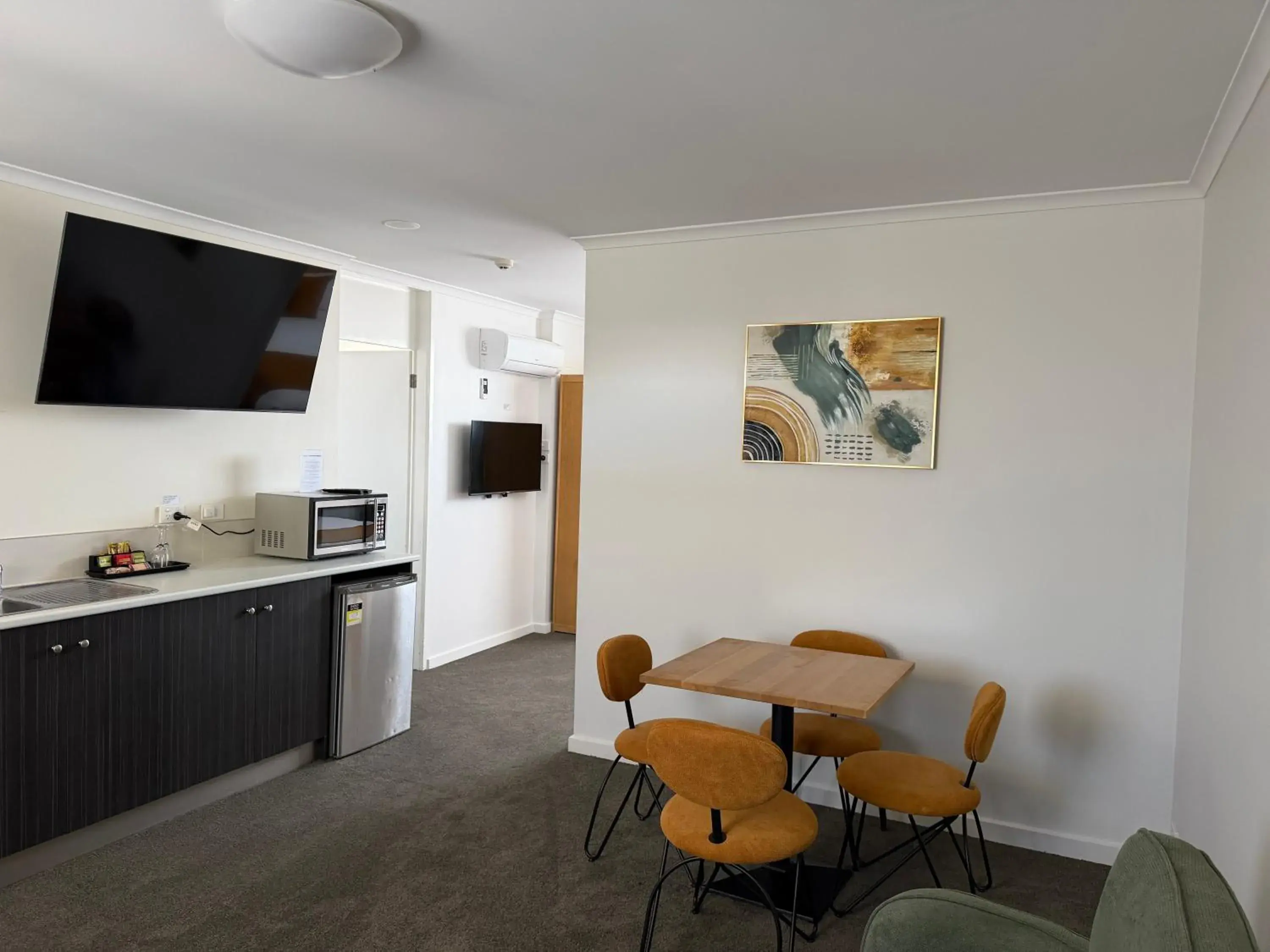 Family Suite in Mid City Motel Warrnambool Family Suite in Mid City Motel Warrnambool