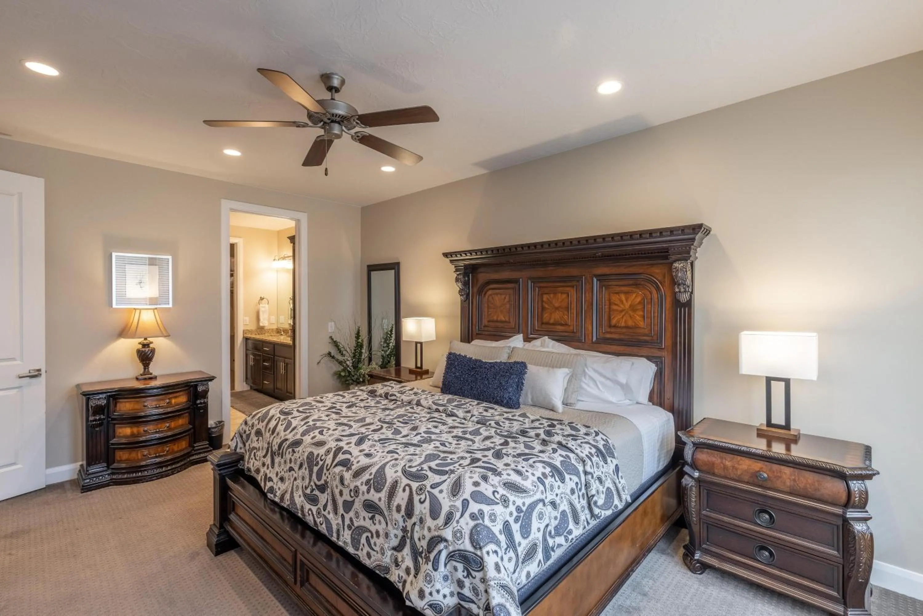 Bed in Kickin' It At Karisma