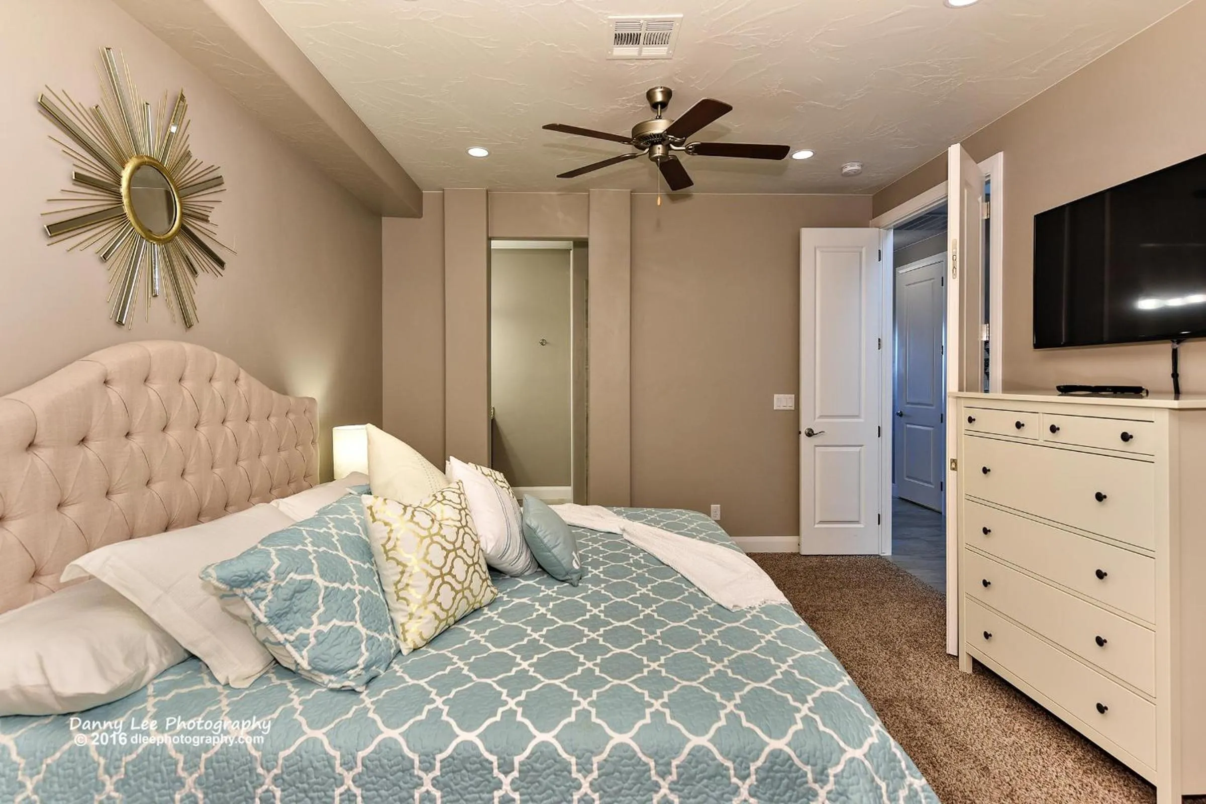 Bed in Another Day In Paradise