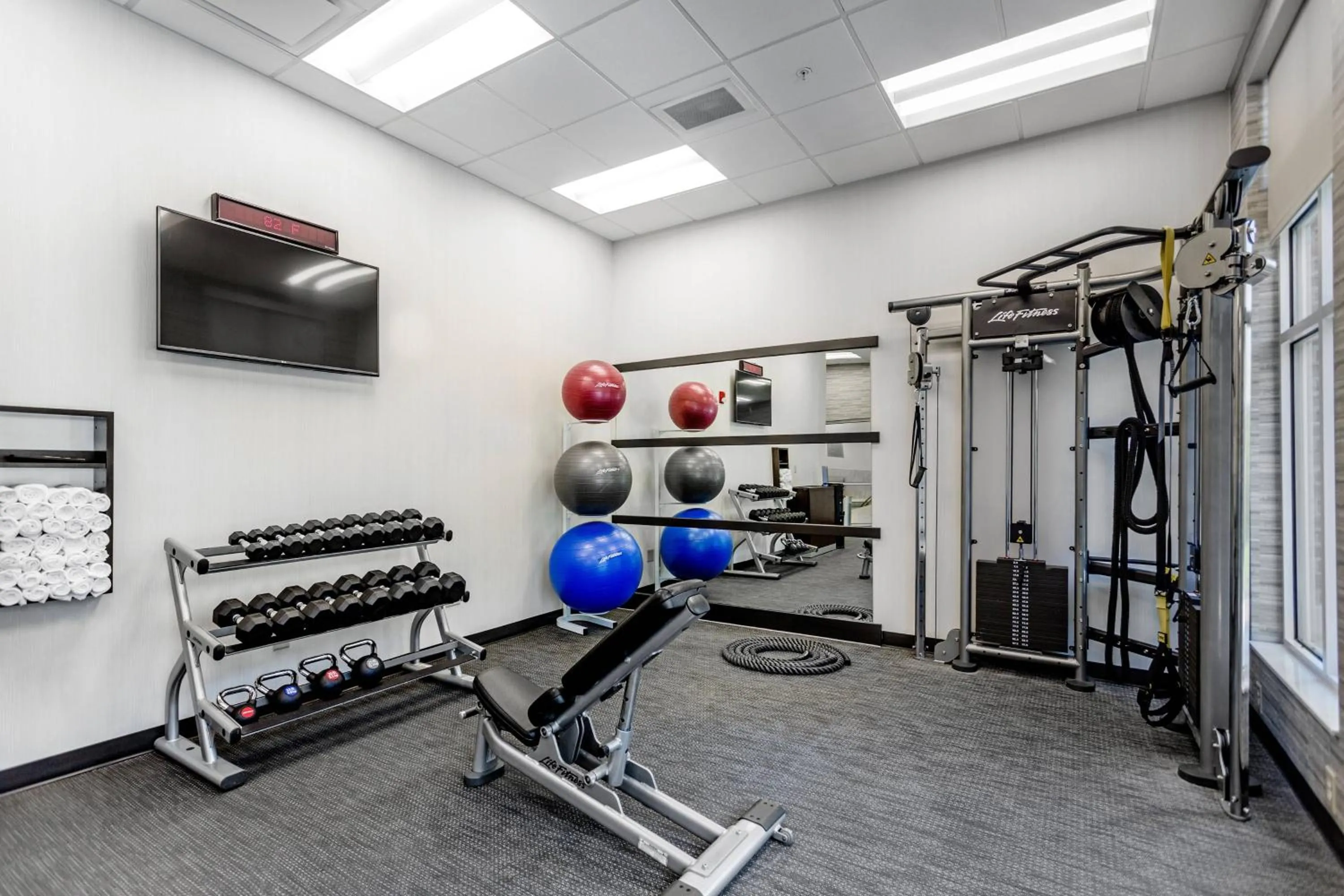 Fitness centre/facilities in Courtyard Columbus Easton
