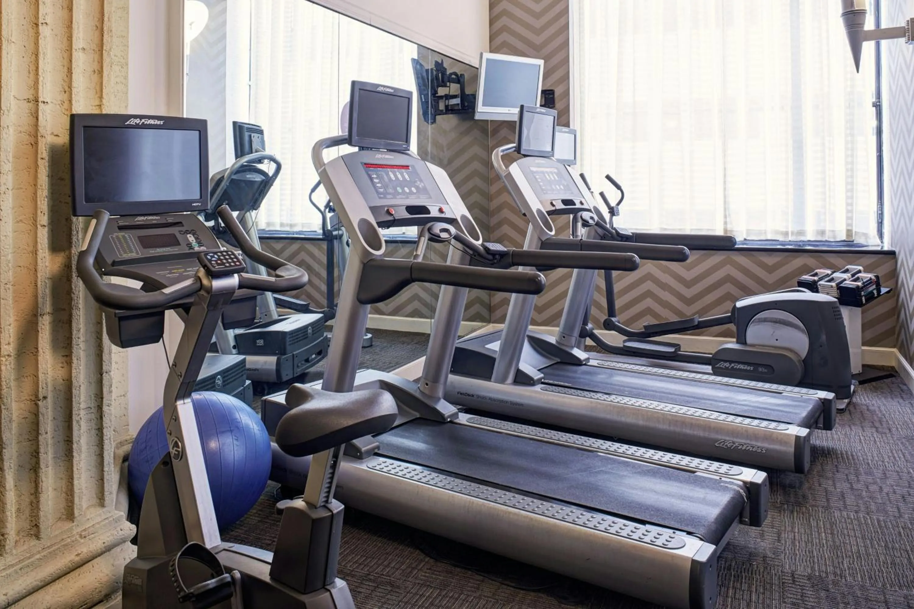 Fitness centre/facilities in Residence Inn Columbus Downtown