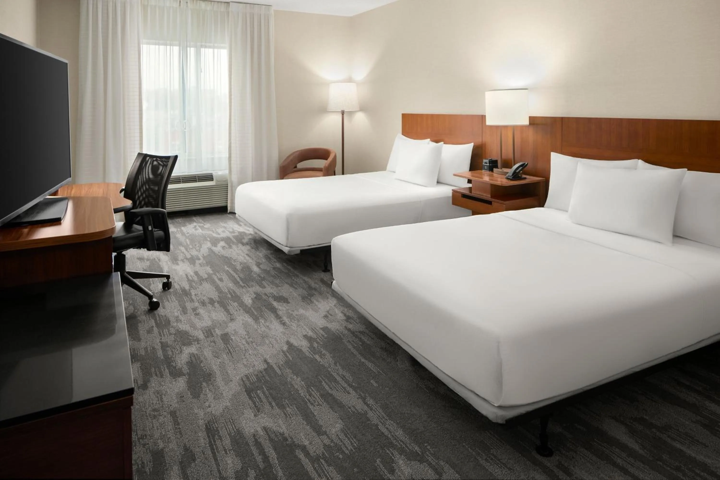 Photo of the whole room, Bed in Fairfield Inn & Suites Columbus OSU