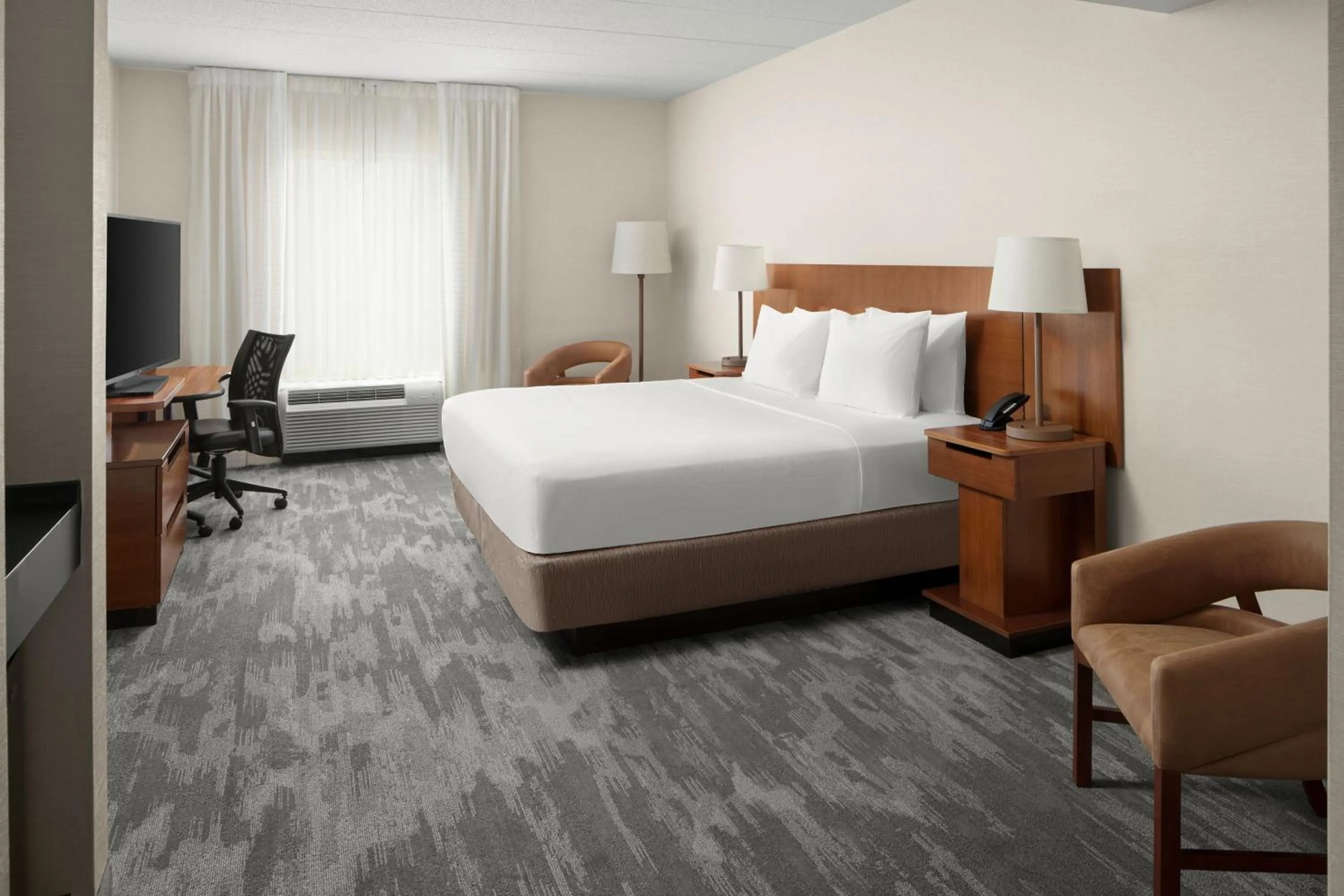 Photo of the whole room, Bed in Fairfield Inn & Suites Columbus OSU