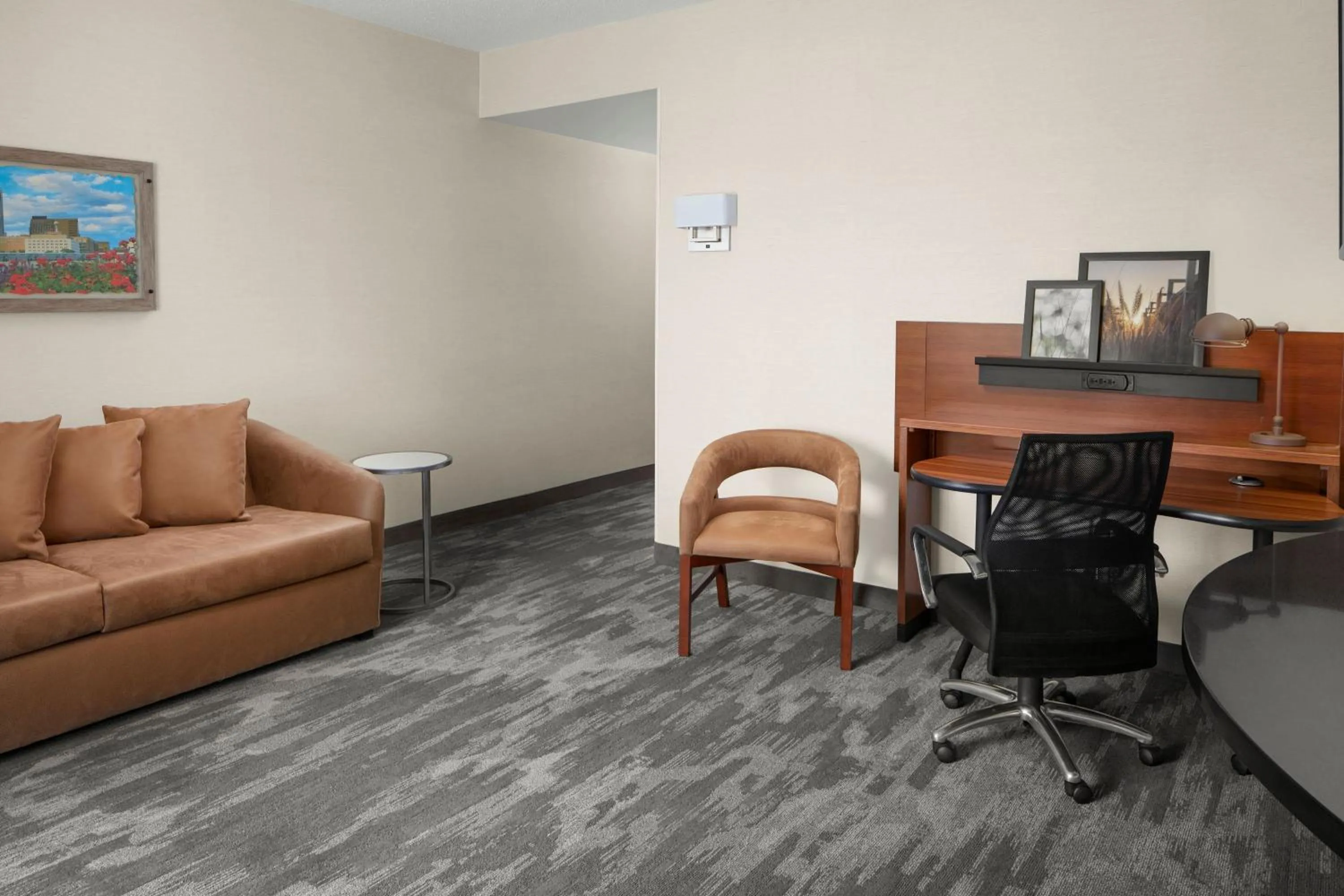 Bedroom in Fairfield Inn & Suites Columbus OSU