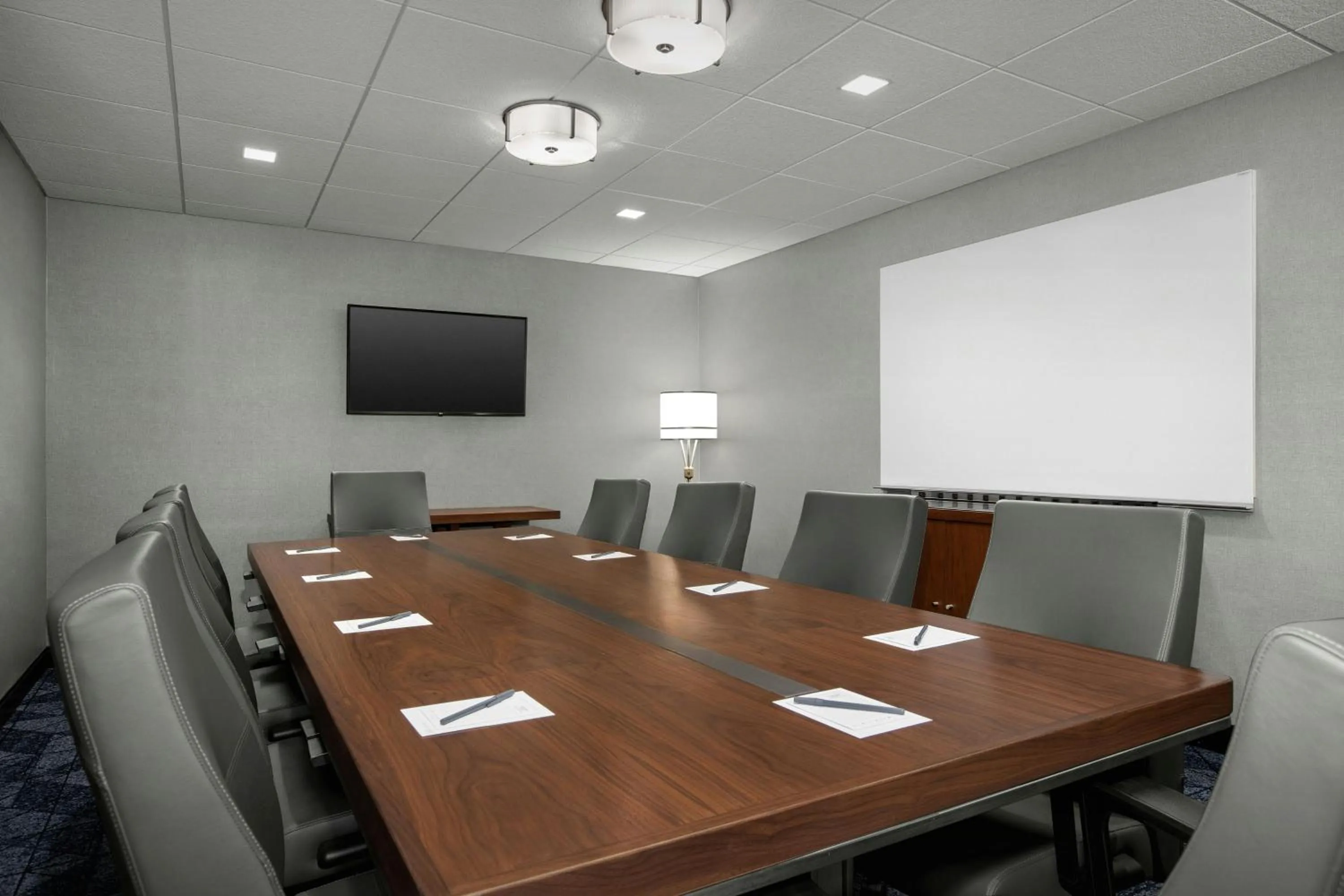 Meeting/conference room in Courtyard by Marriott Colorado Springs South