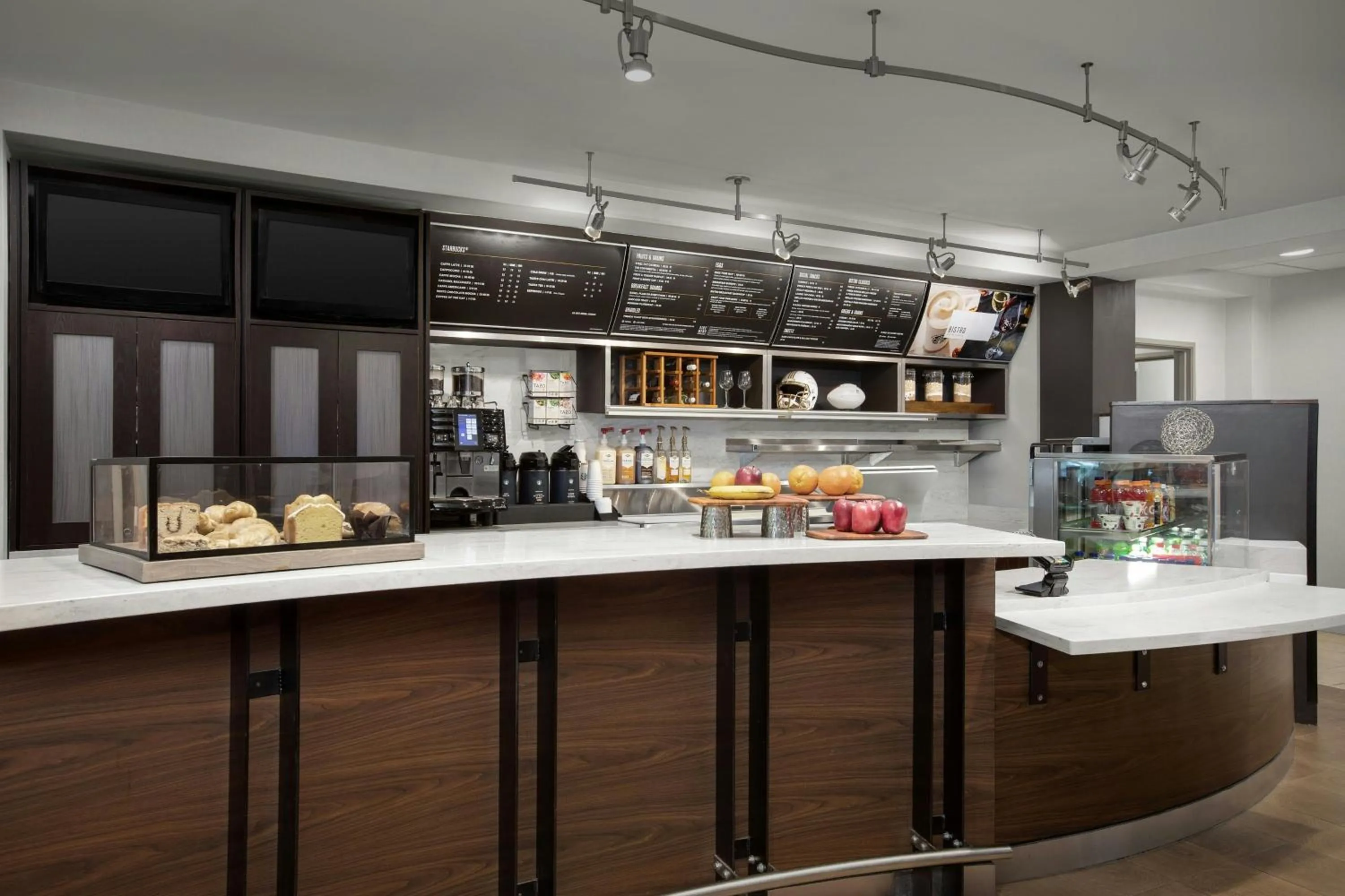 Restaurant/places to eat in Courtyard by Marriott Colorado Springs South