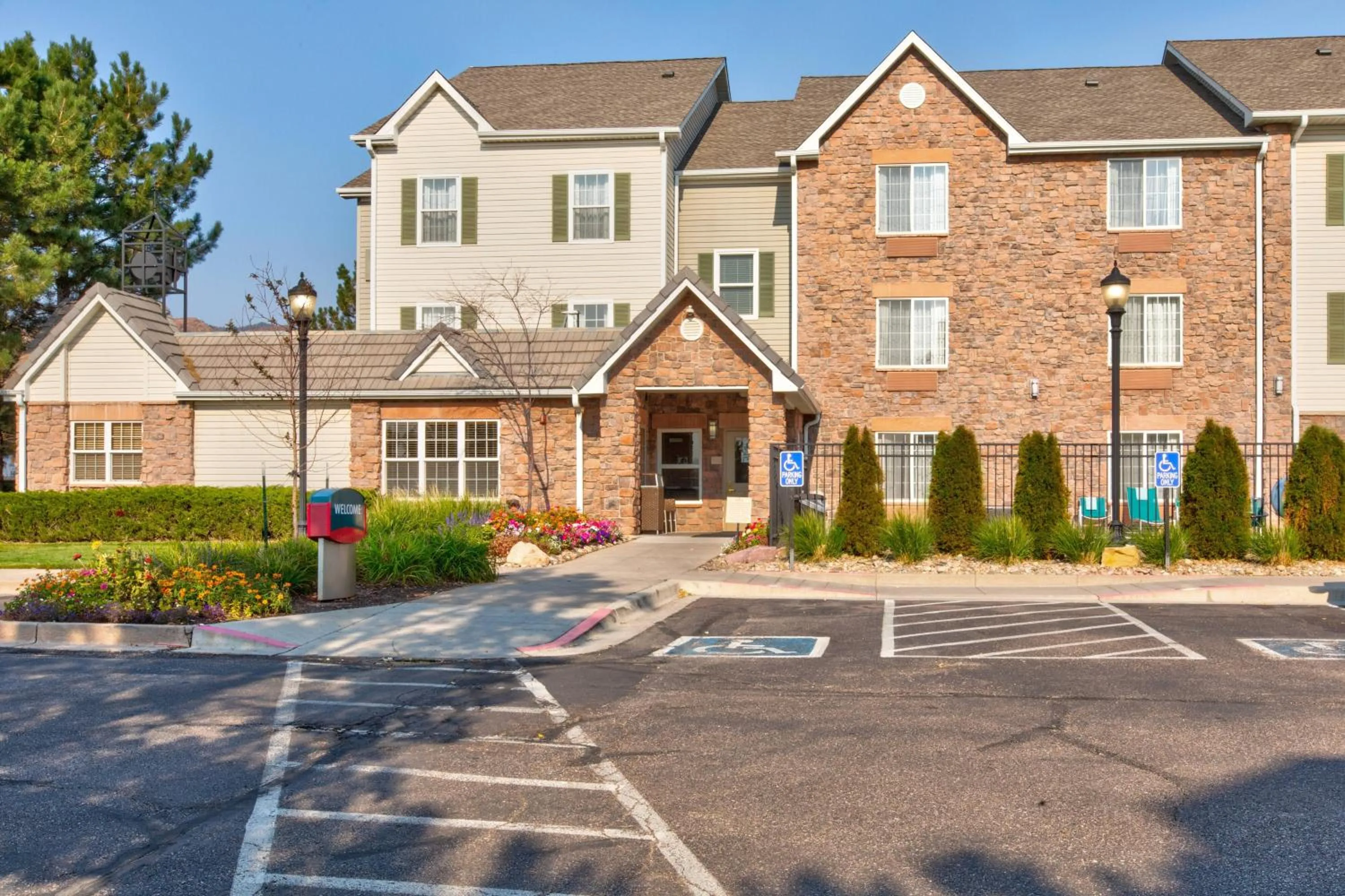 Property building in TownePlace Suites Colorado Springs