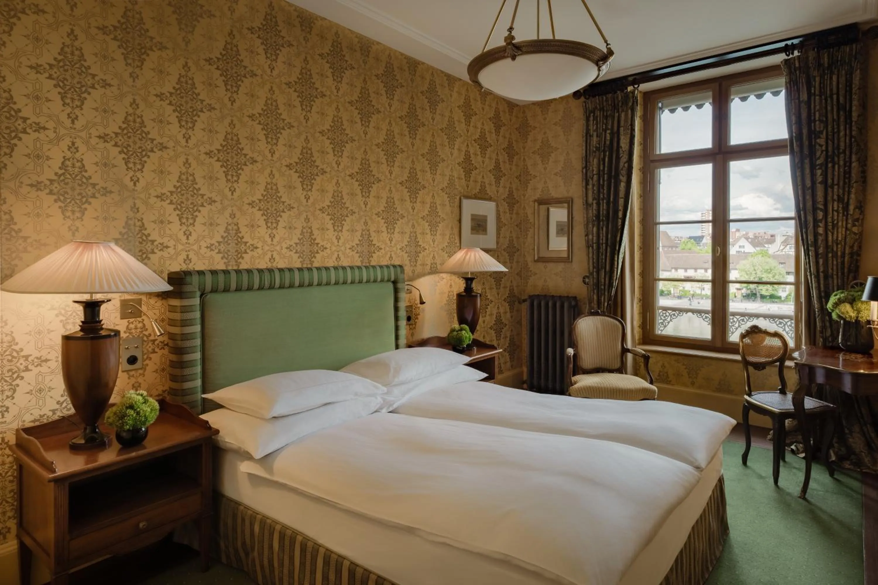 Photo of the whole room, Bed in Grand Hotel LES TROIS ROIS