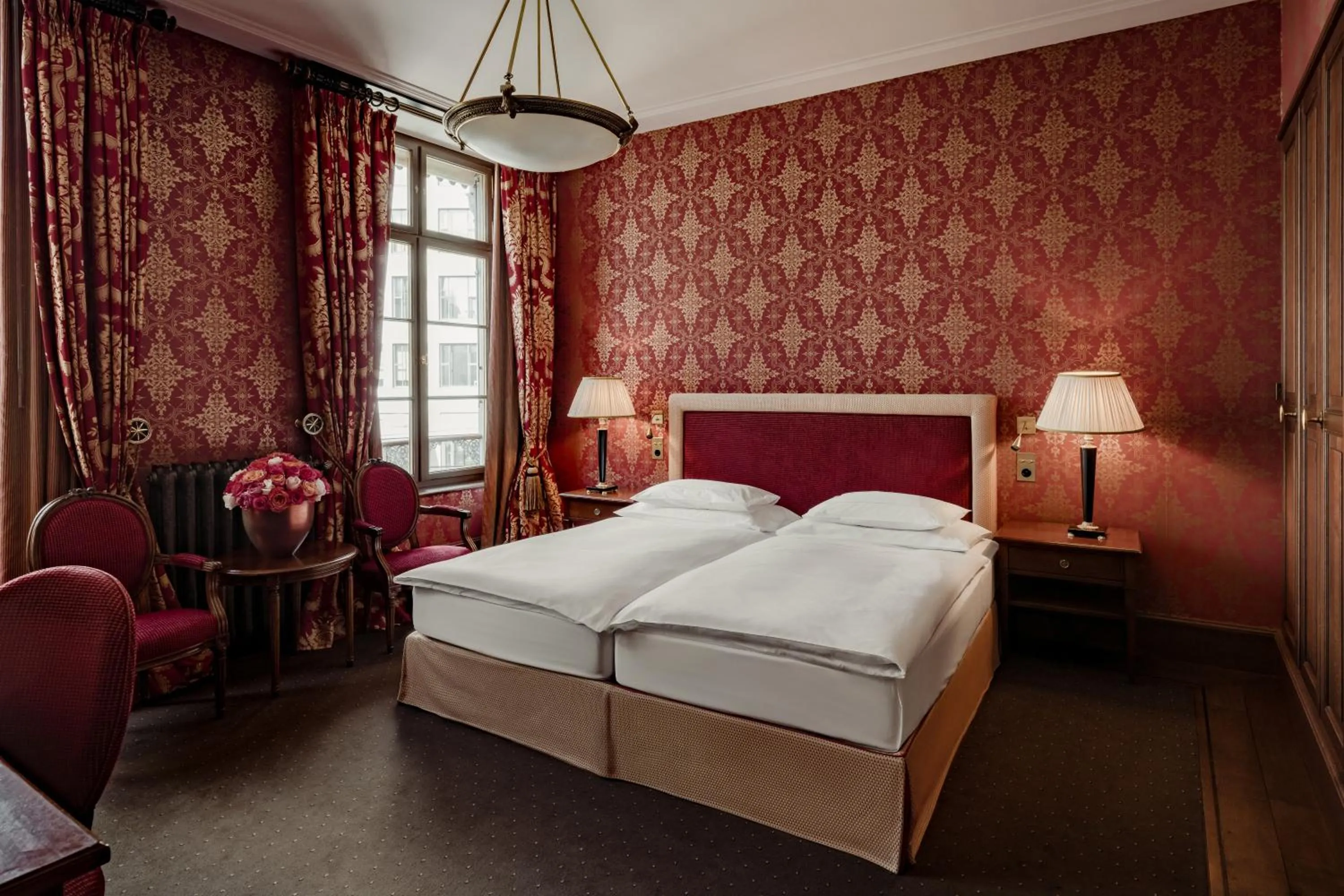 Photo of the whole room, Bed in Grand Hotel LES TROIS ROIS