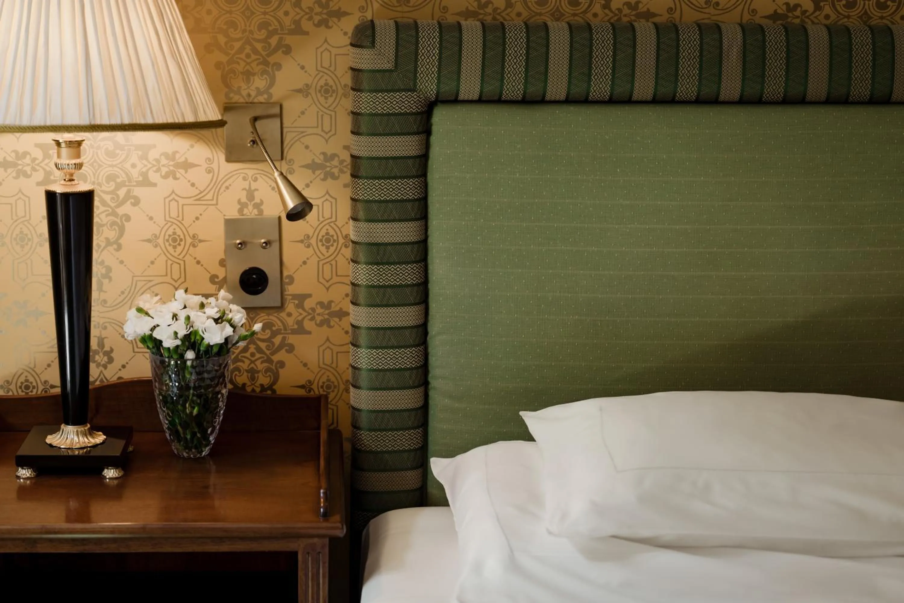 Photo of the whole room, Bed in Grand Hotel LES TROIS ROIS