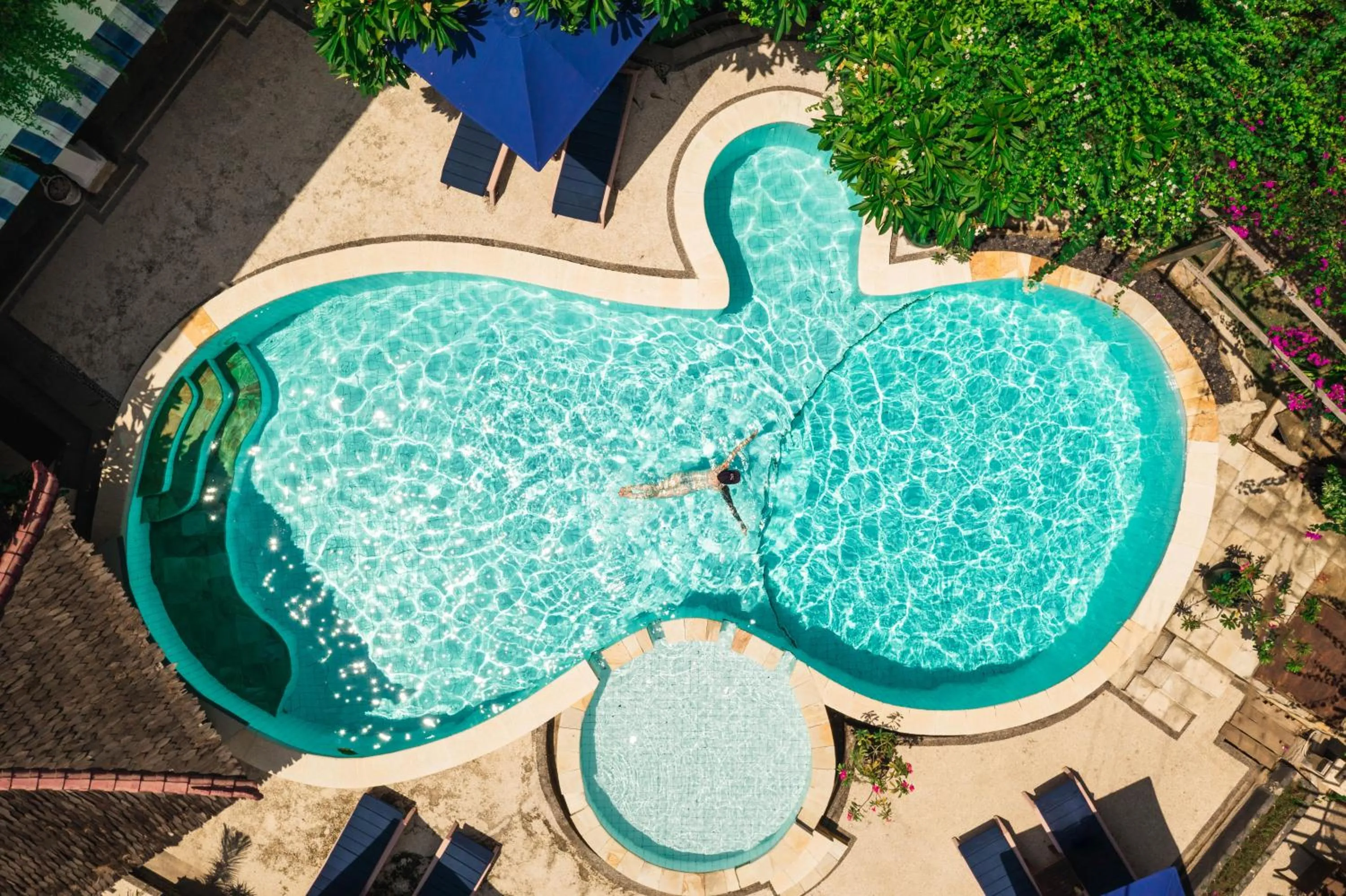 Property building in Villa Almarik Resort