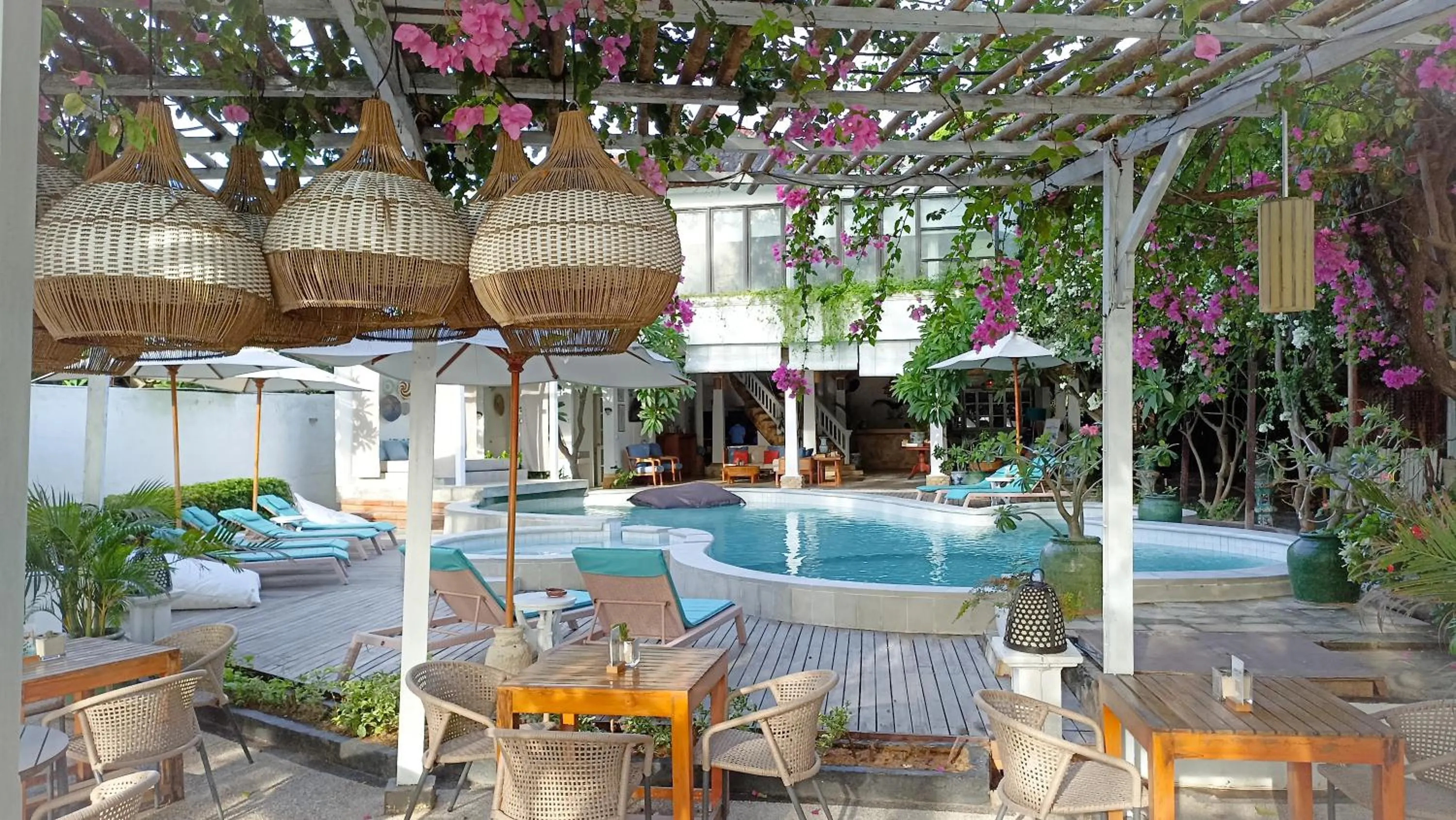 Patio in Villa Almarik Resort