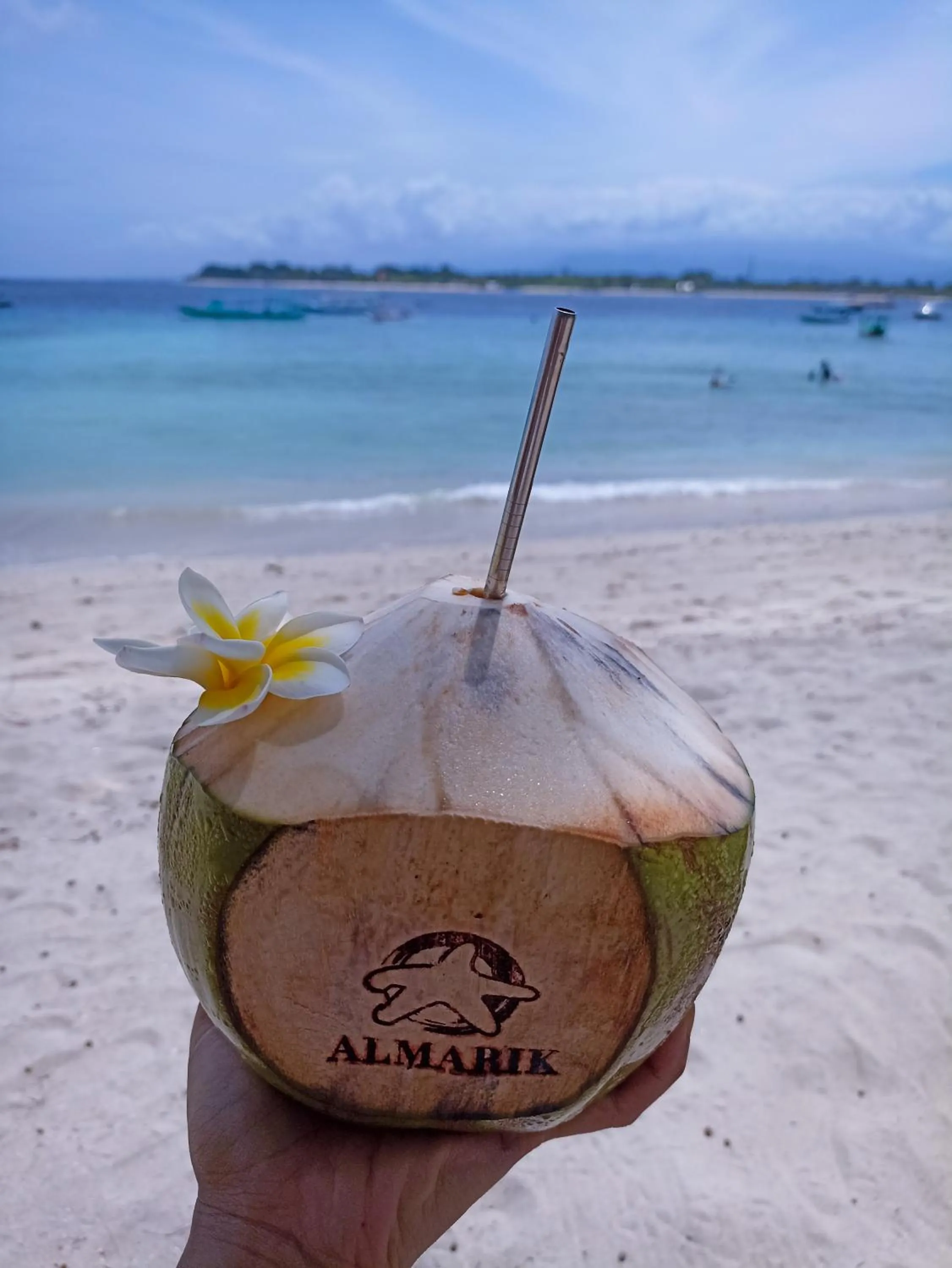 Day in Villa Almarik Resort