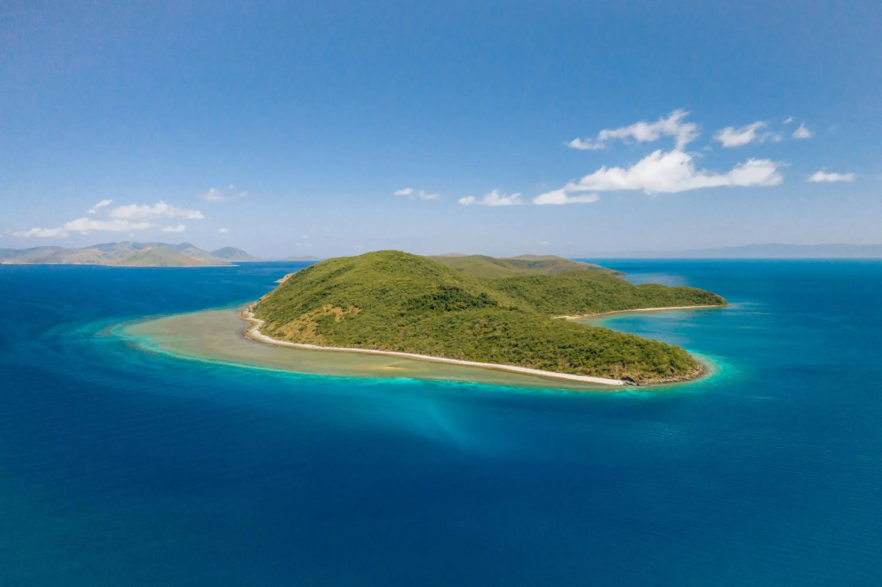 Natural landscape in Orpheus Island Lodge