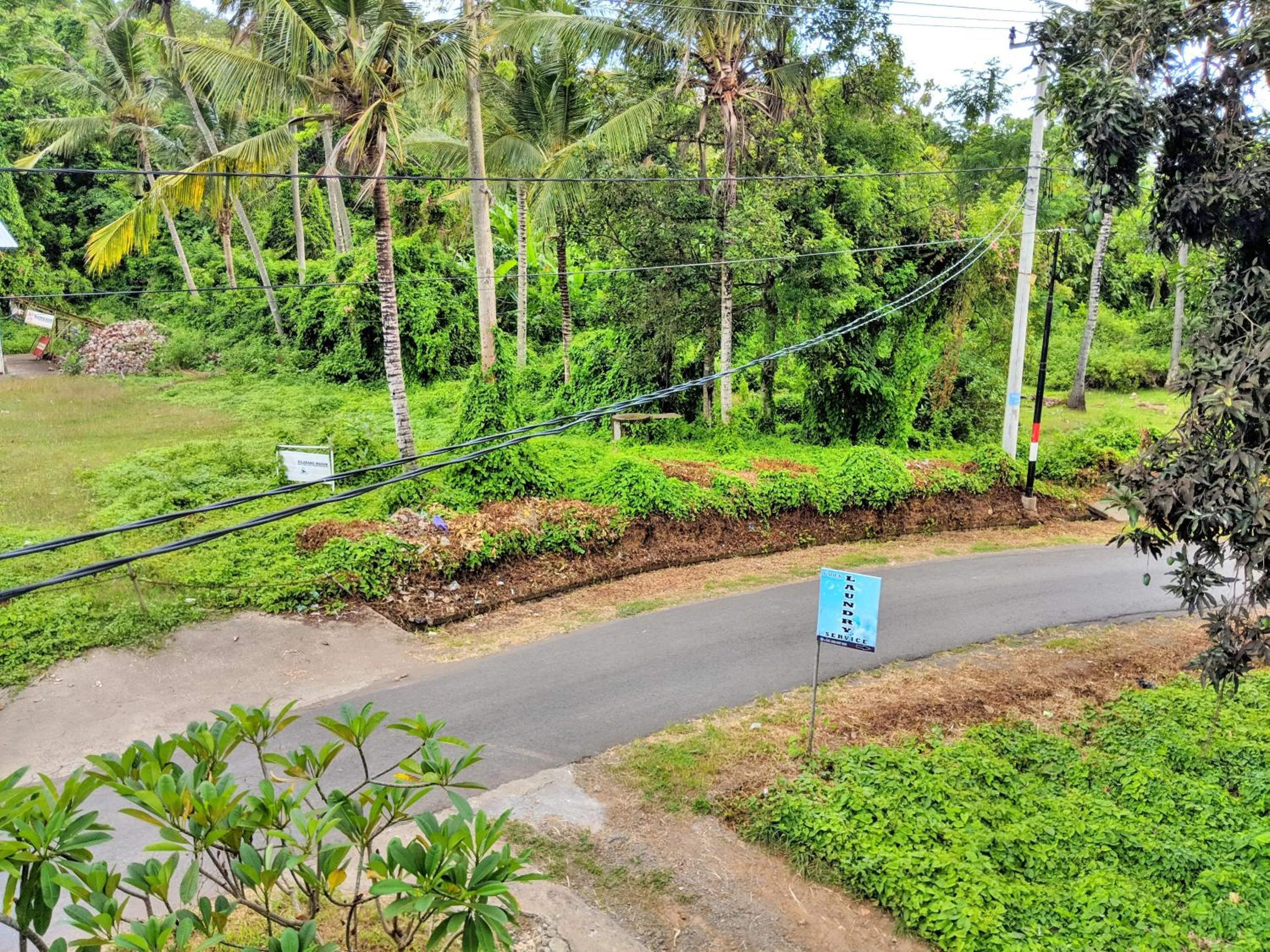Quiet street view in Serangan Inn Mimba