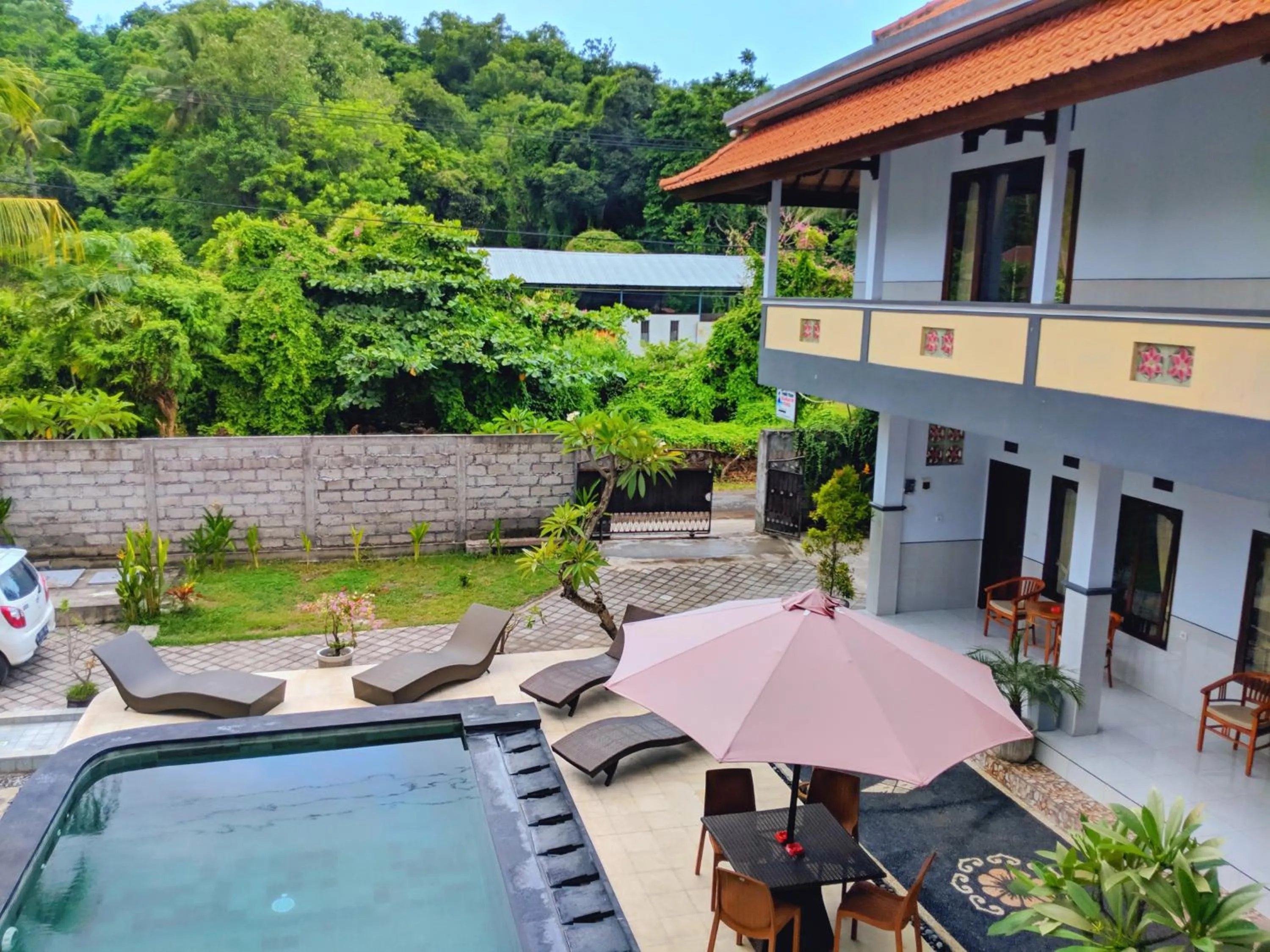 Garden view in Serangan Inn Mimba