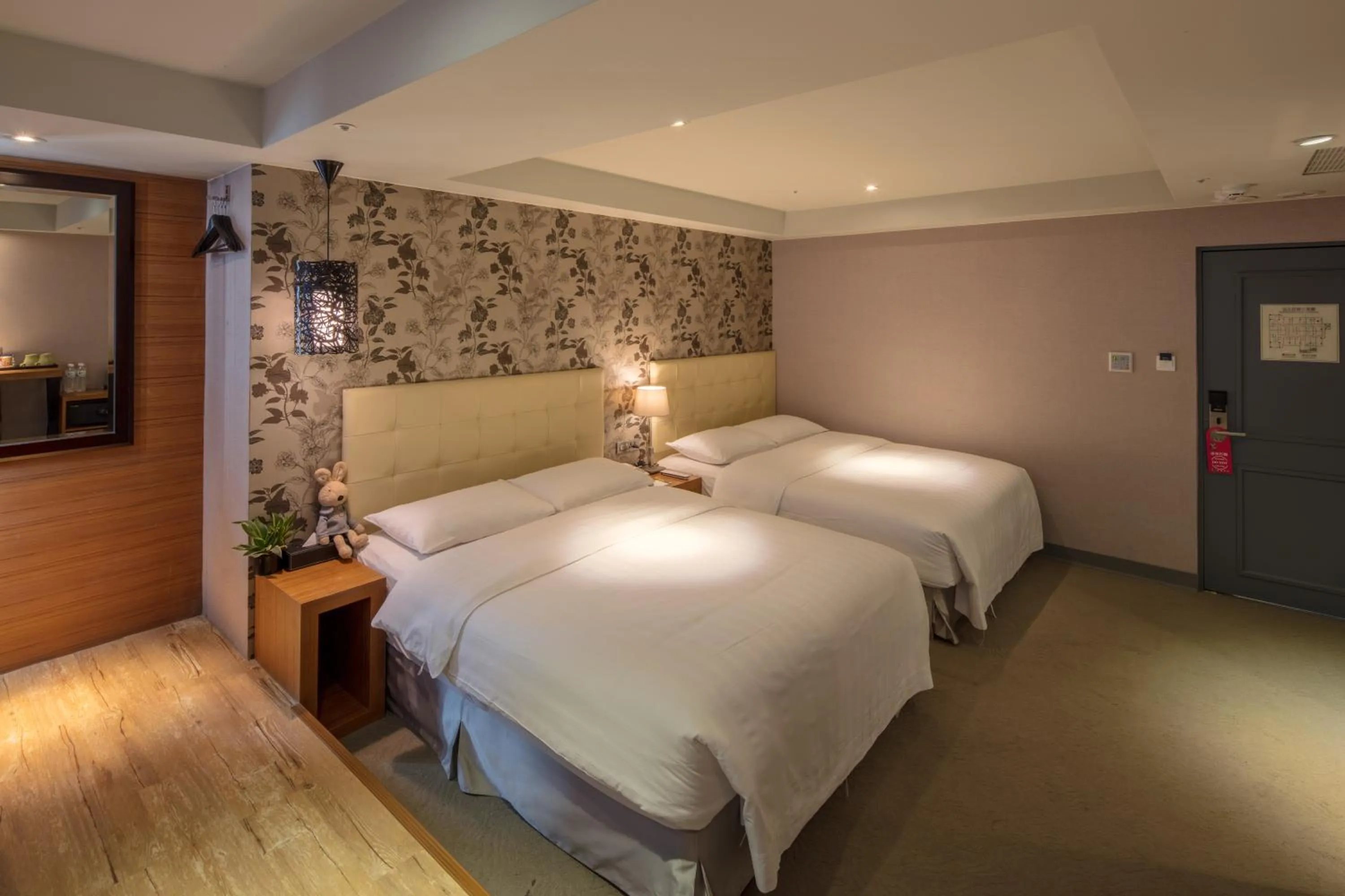 On site, Bed in Urtrip Hotel