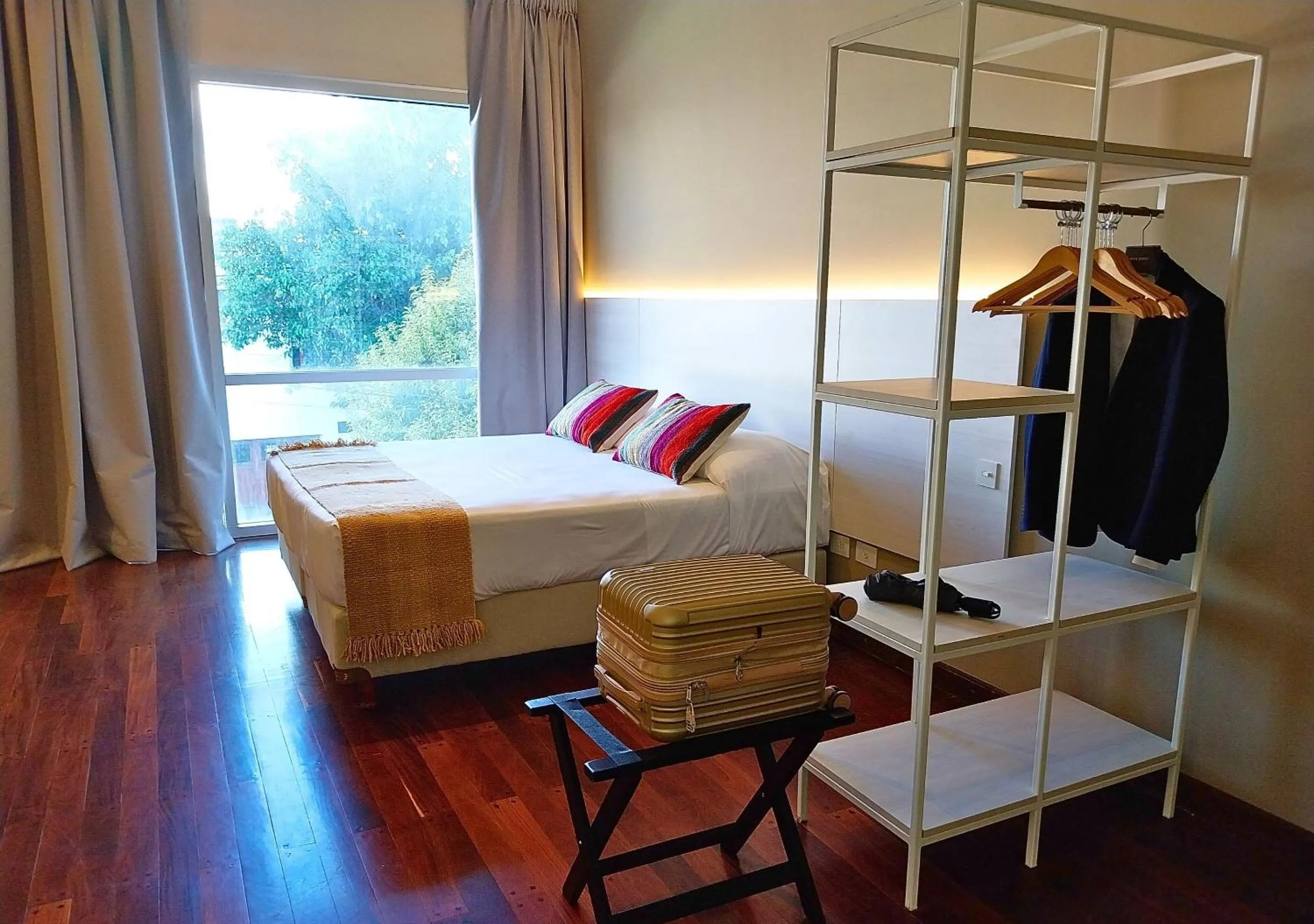 Bedroom, Bed in Roomie Salta by DOT Suites