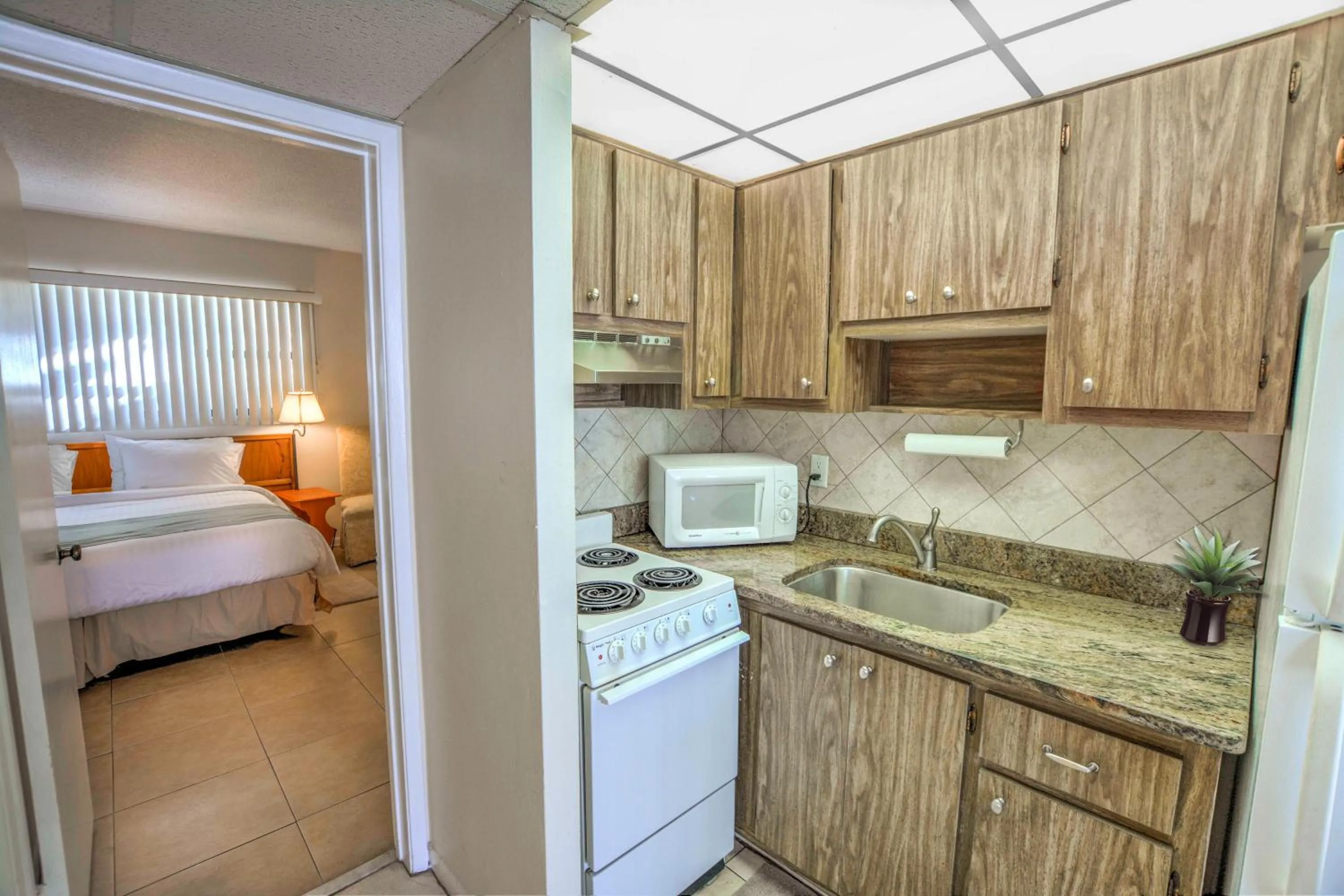 Kitchen or kitchenette in Sea Cliff Hotel