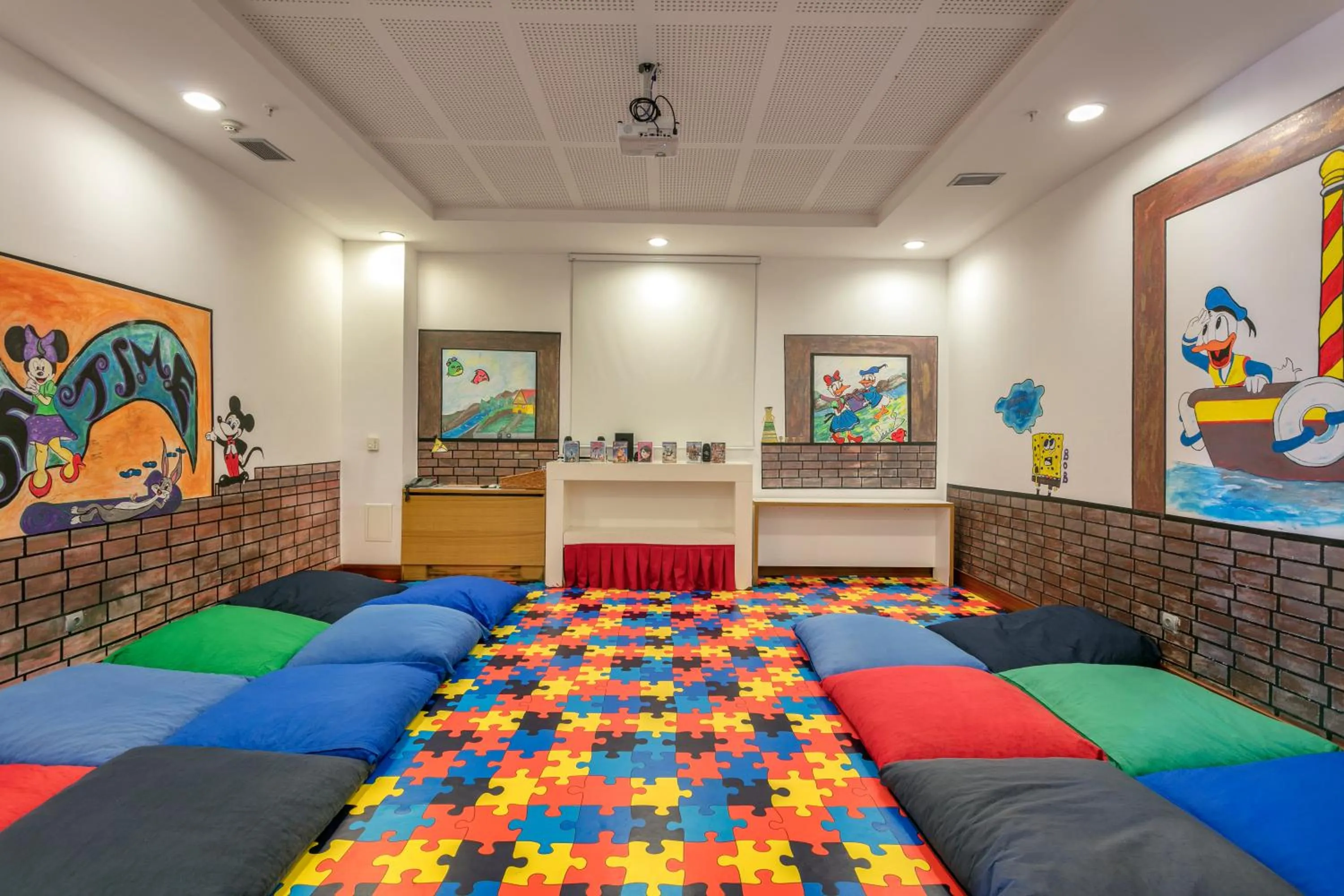 Kids's club, Bed in Kefaluka Resort