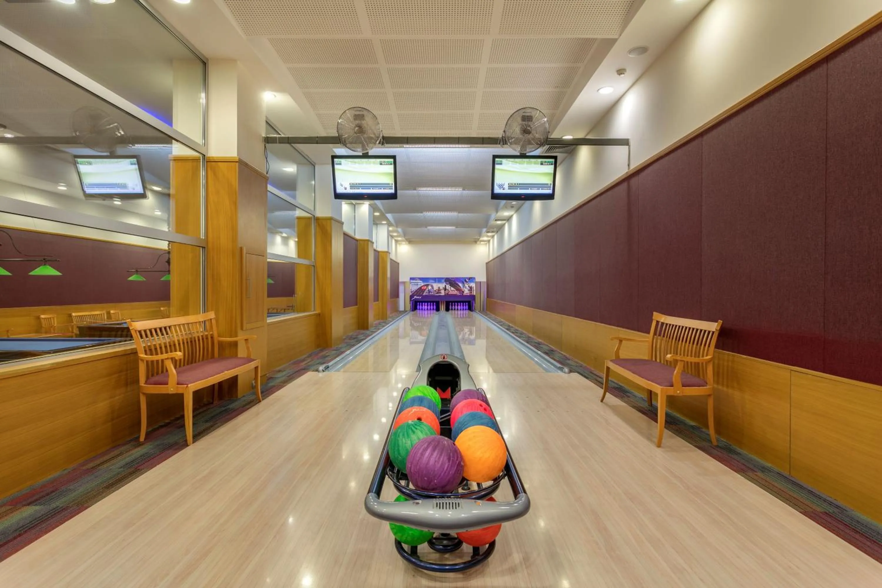 Bowling in Kefaluka Resort