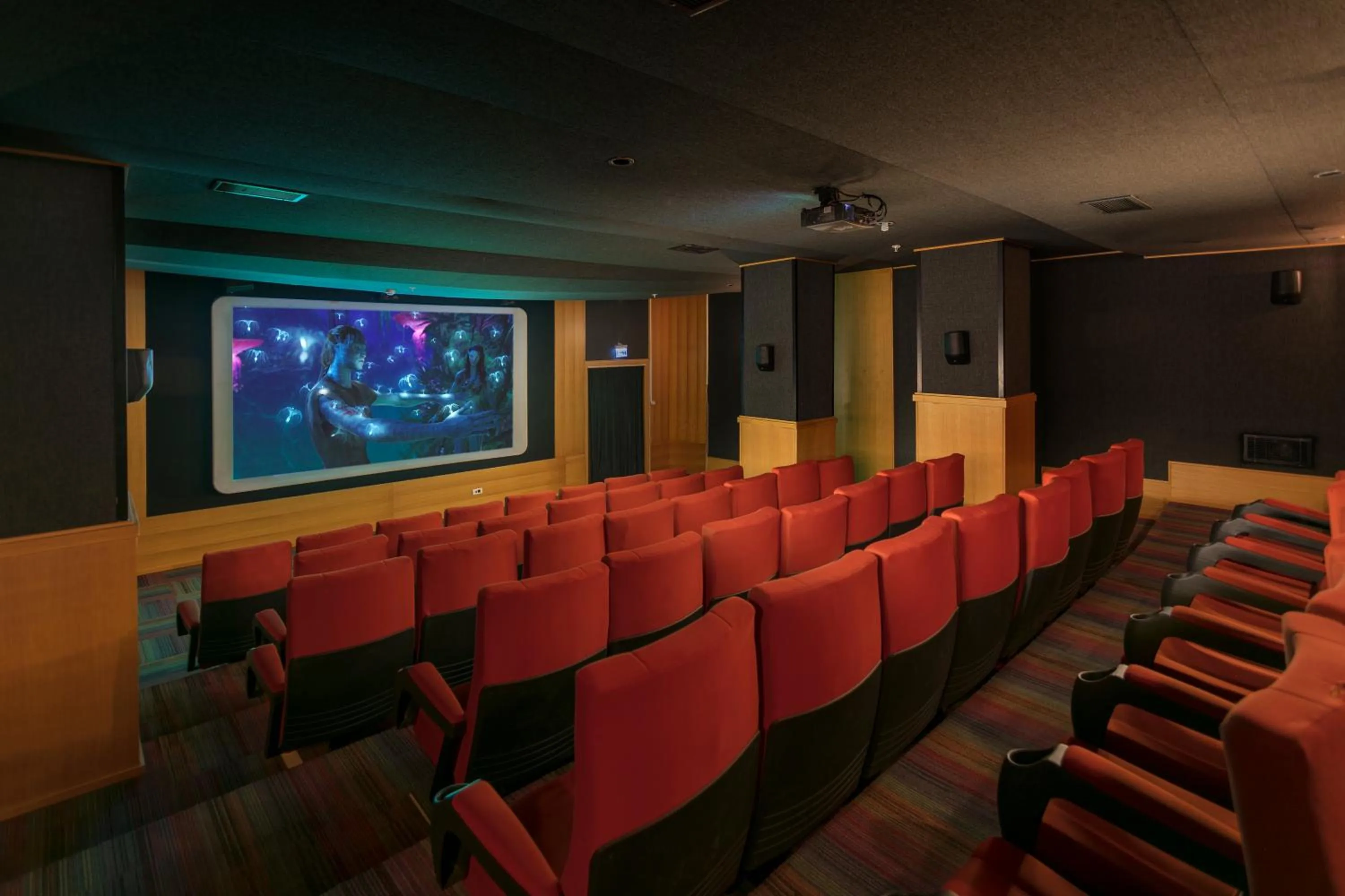 Evening entertainment in Kefaluka Resort