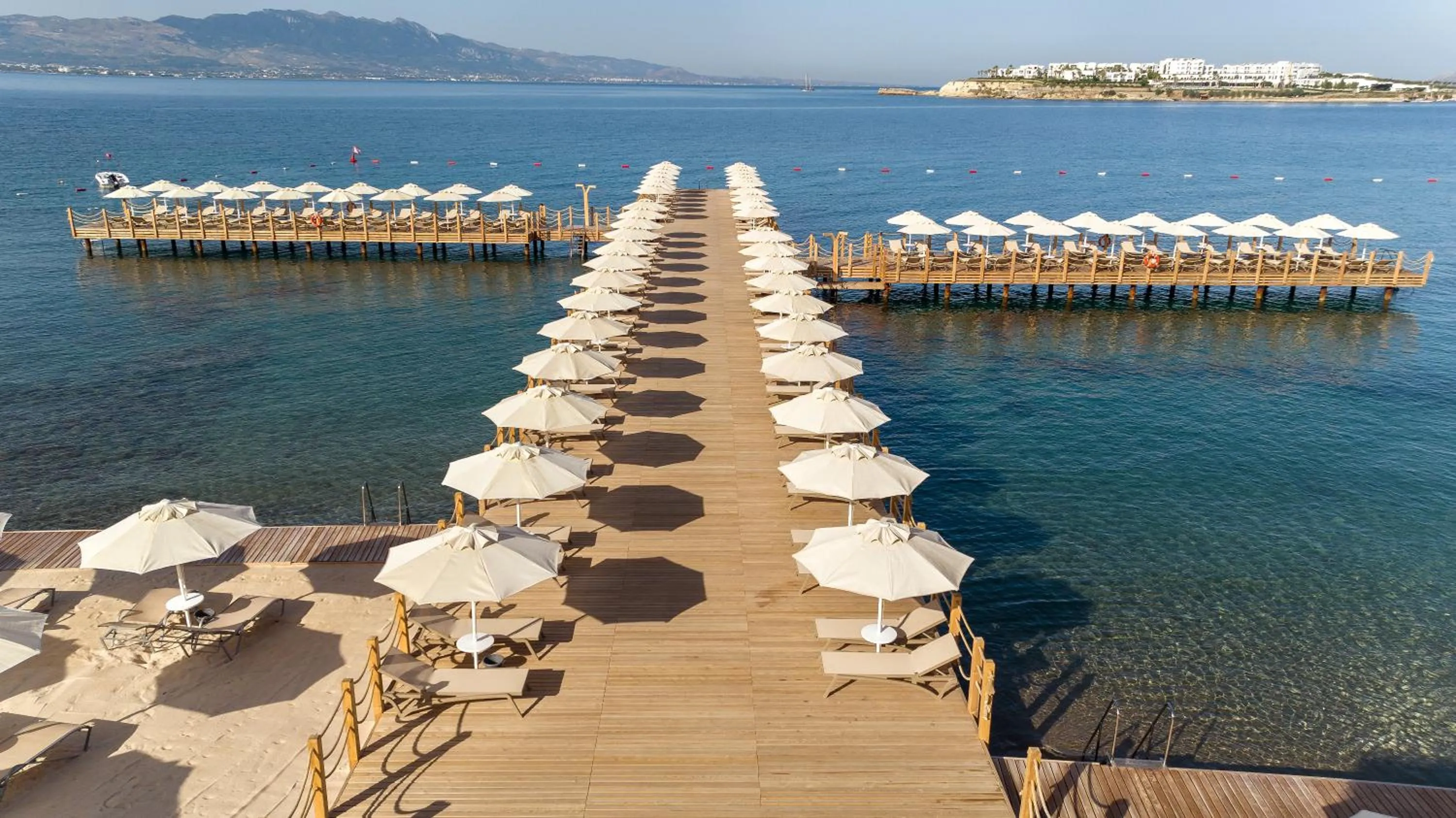 Beach in Kefaluka Resort