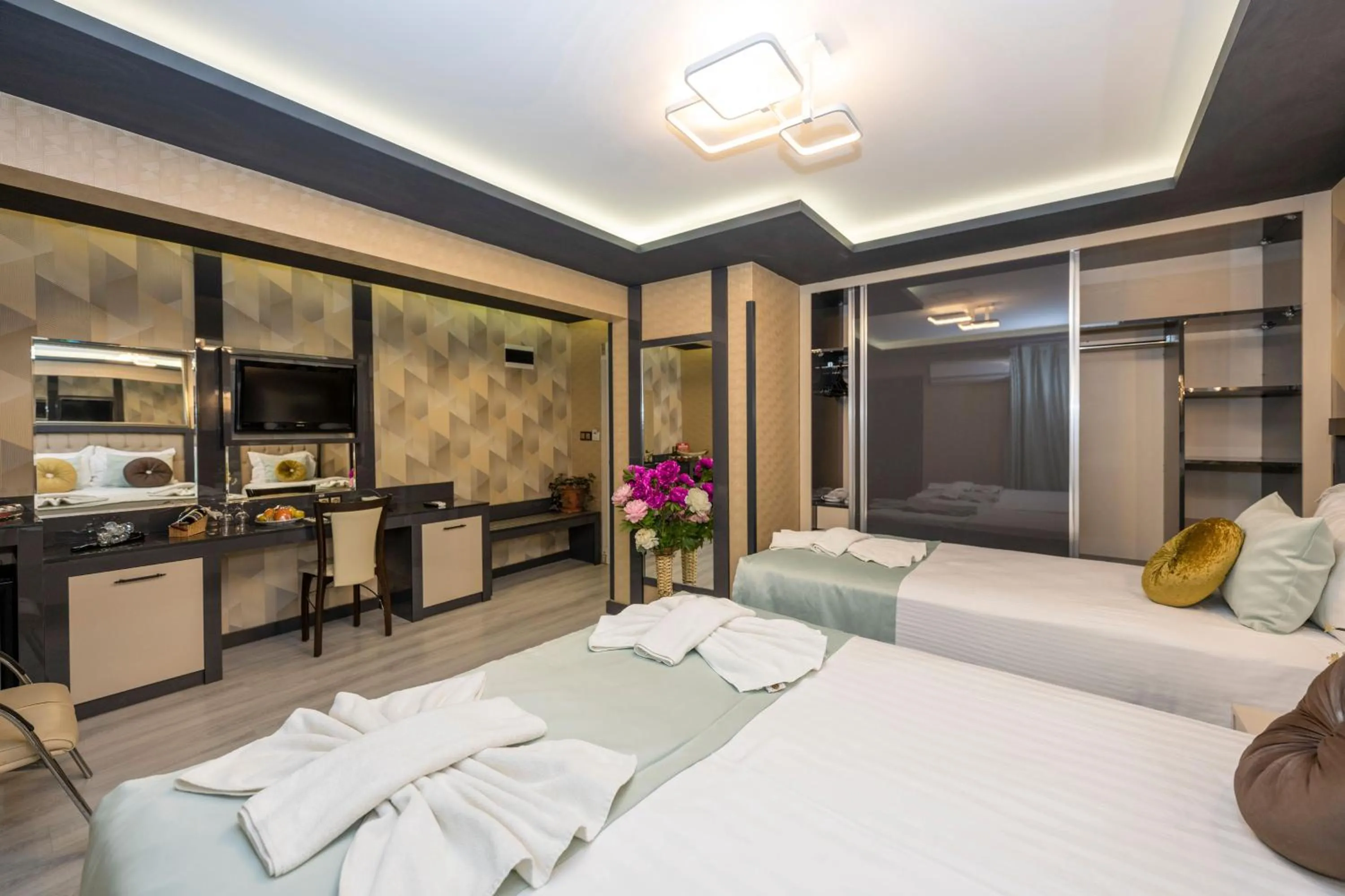 Bed in Grand Ons Hotel