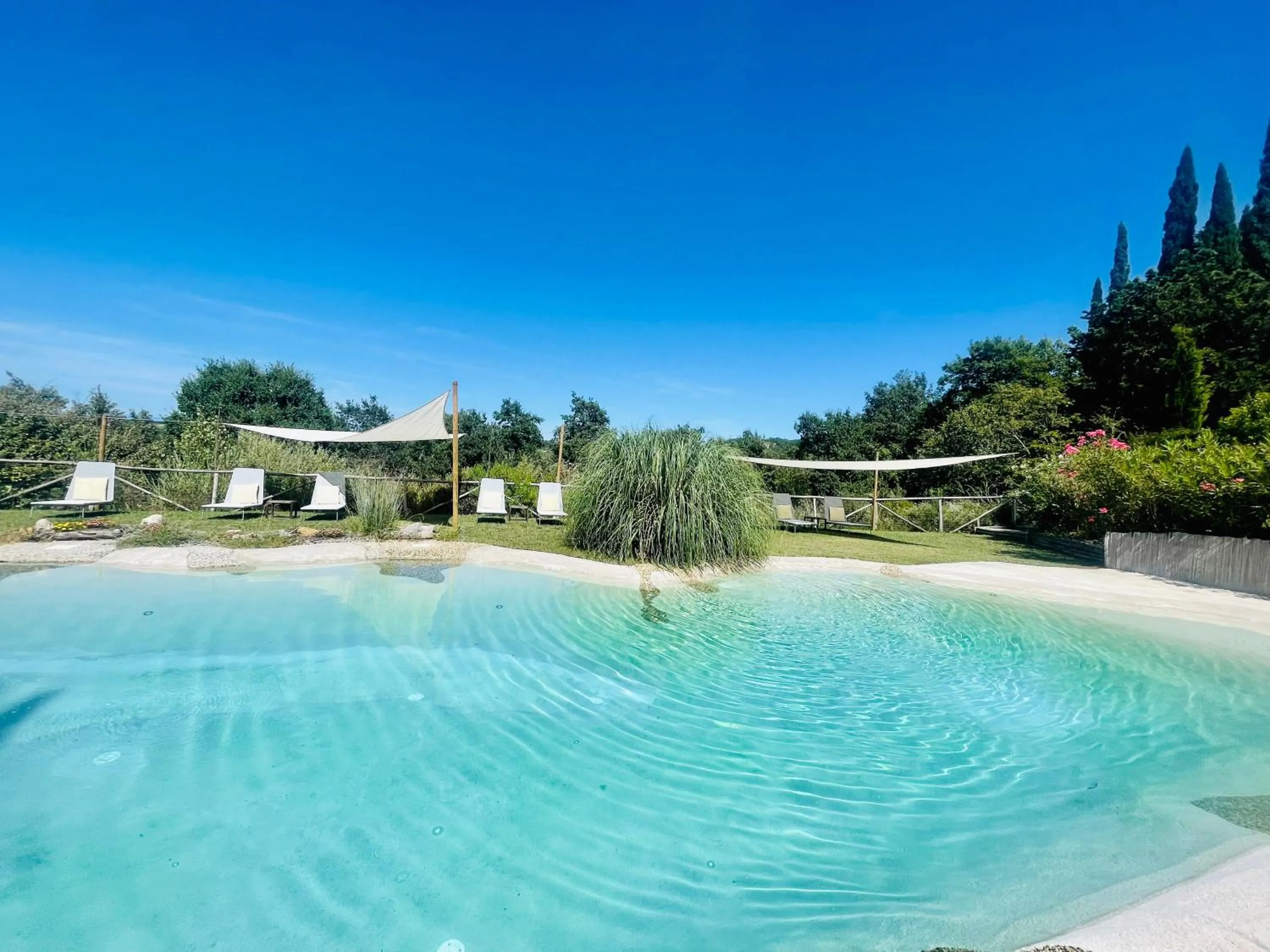Swimming pool in Villa Armena Relais