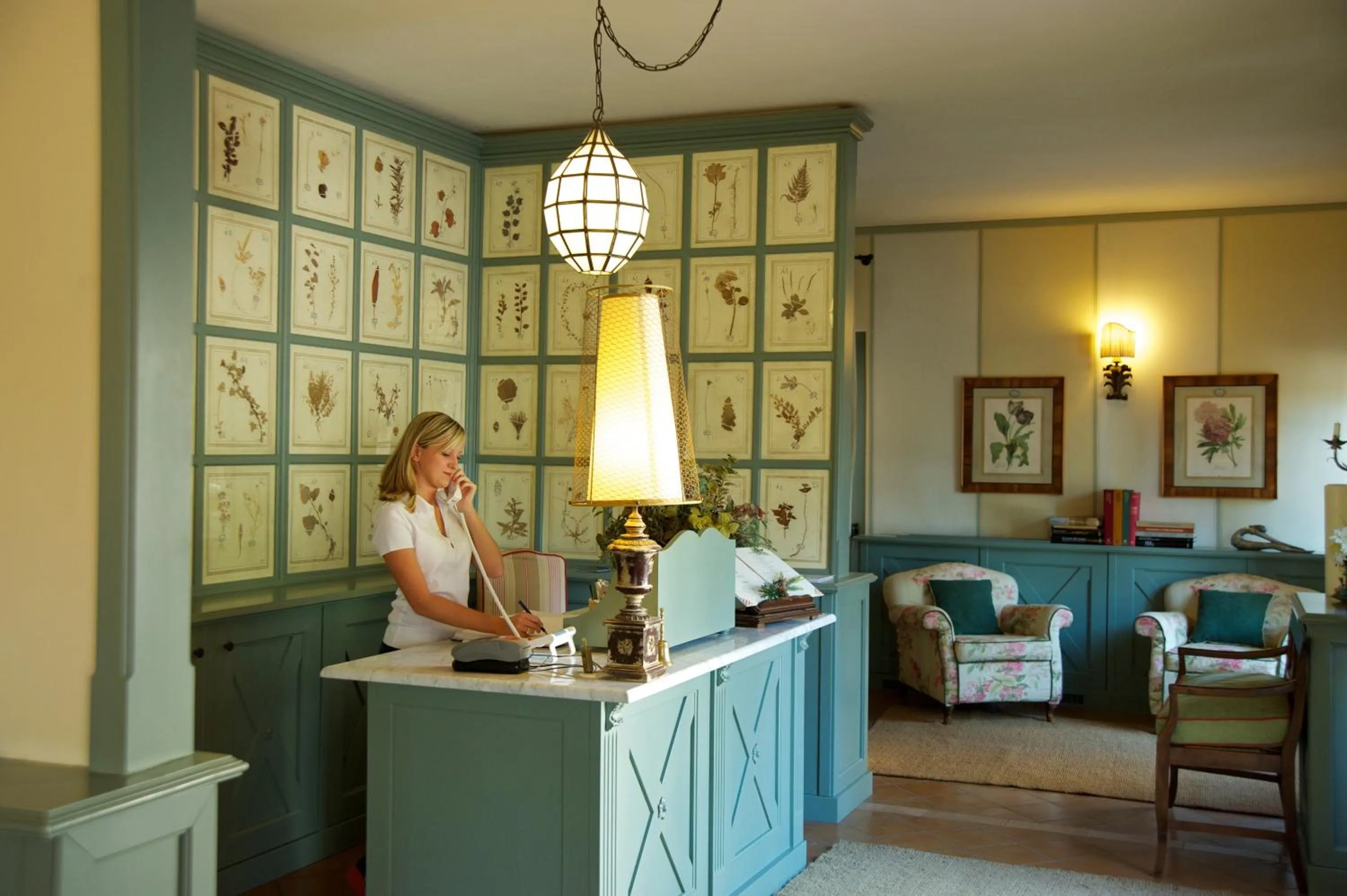 Lobby or reception in Albergo La Fontanella