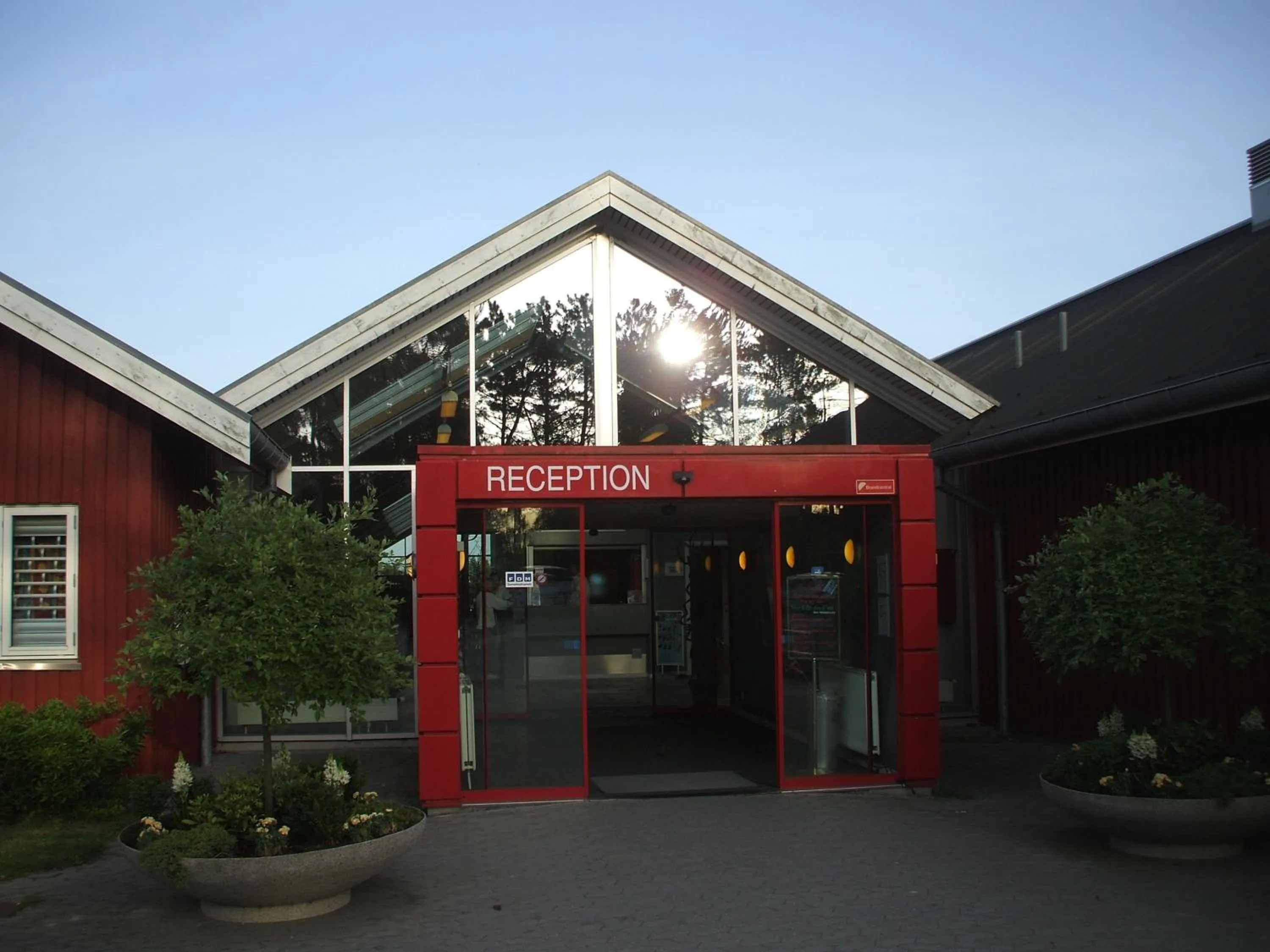 Facade/entrance in Danhostel Ishøj Strand
