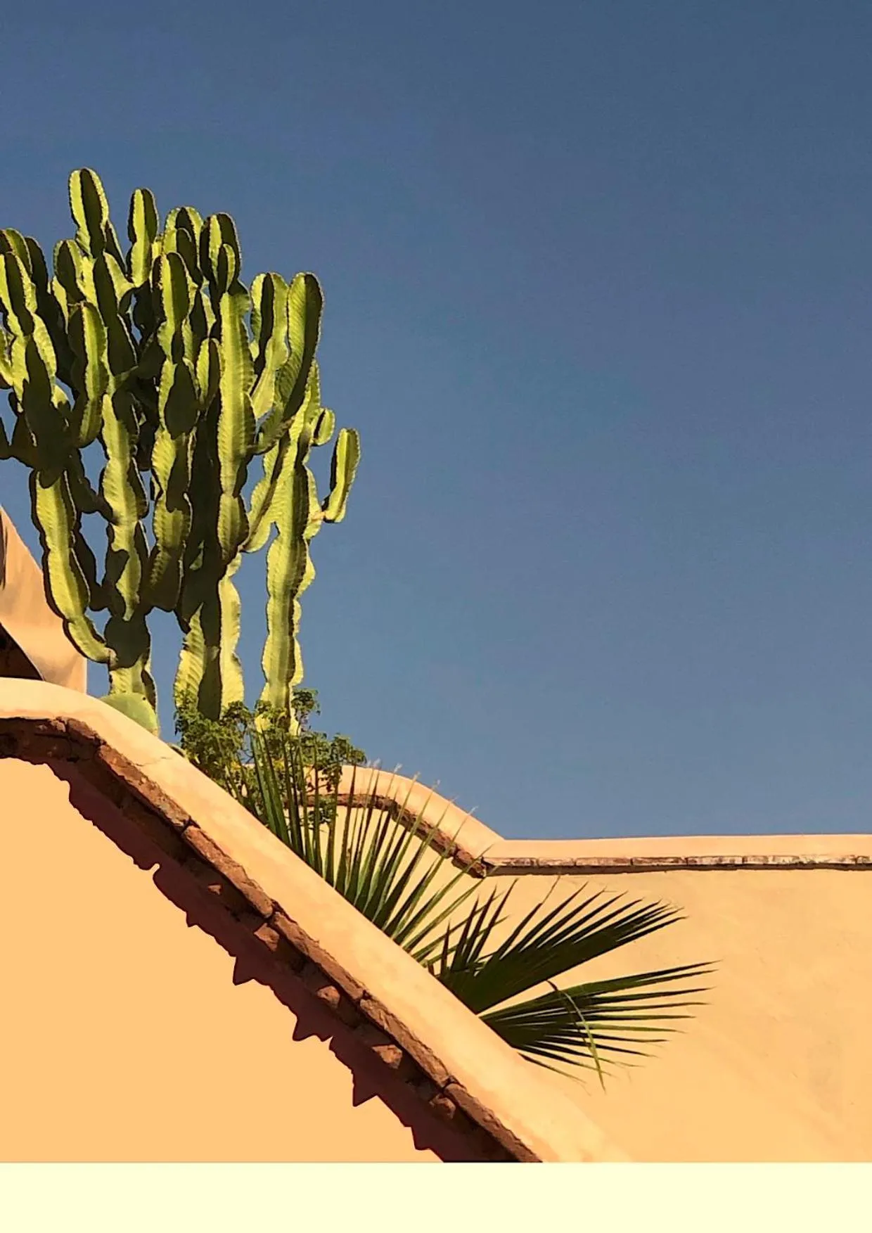 Property building in Riad Hadika Maria