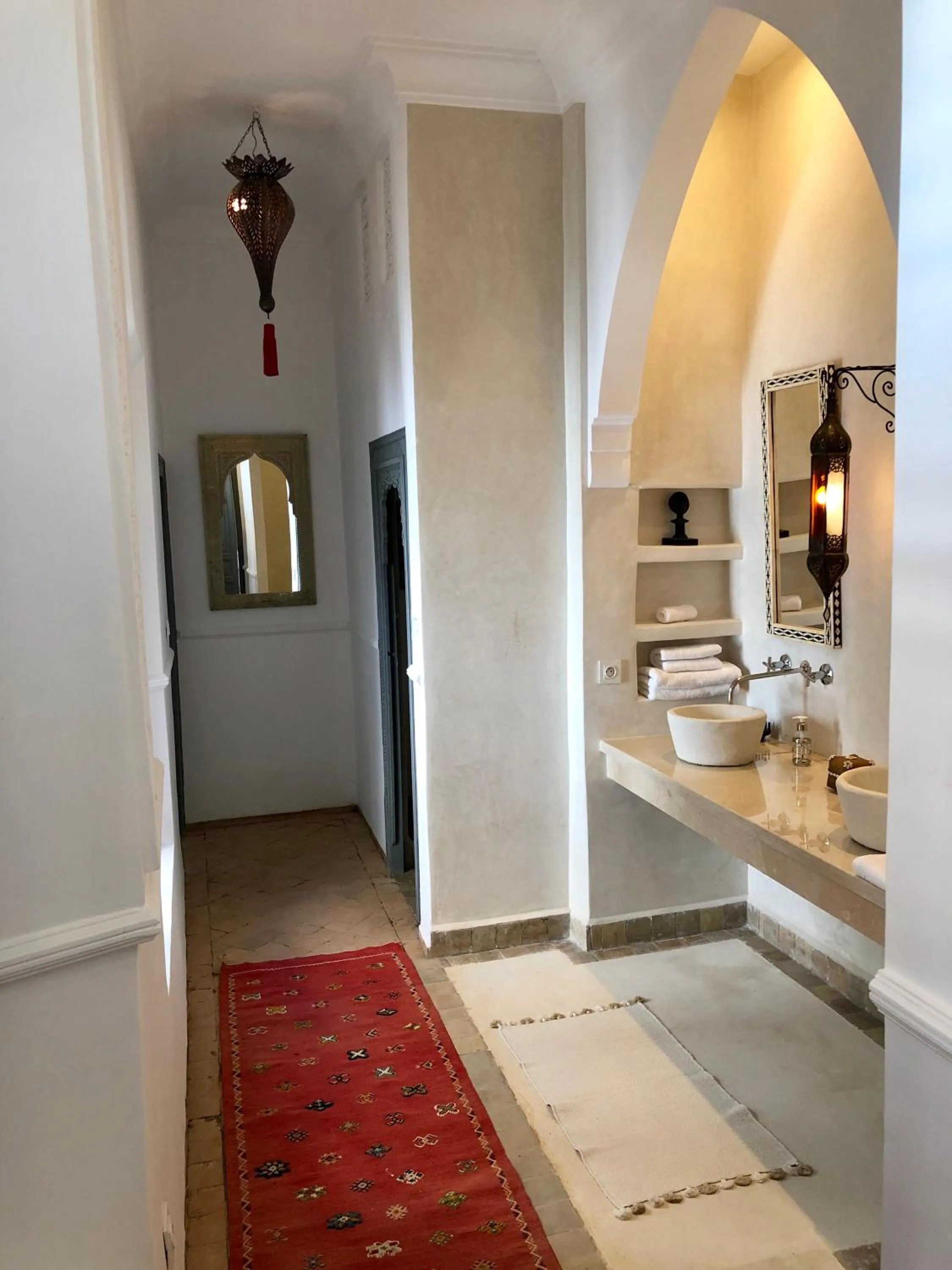 Shower in Riad Hadika Maria