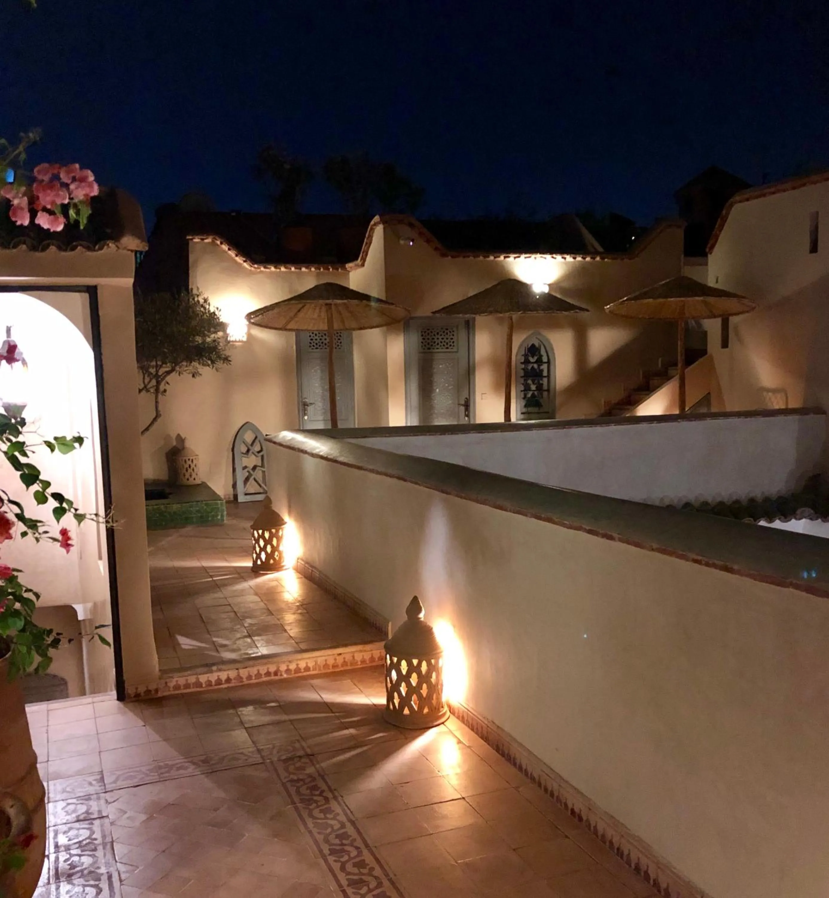 Property building in Riad Hadika Maria