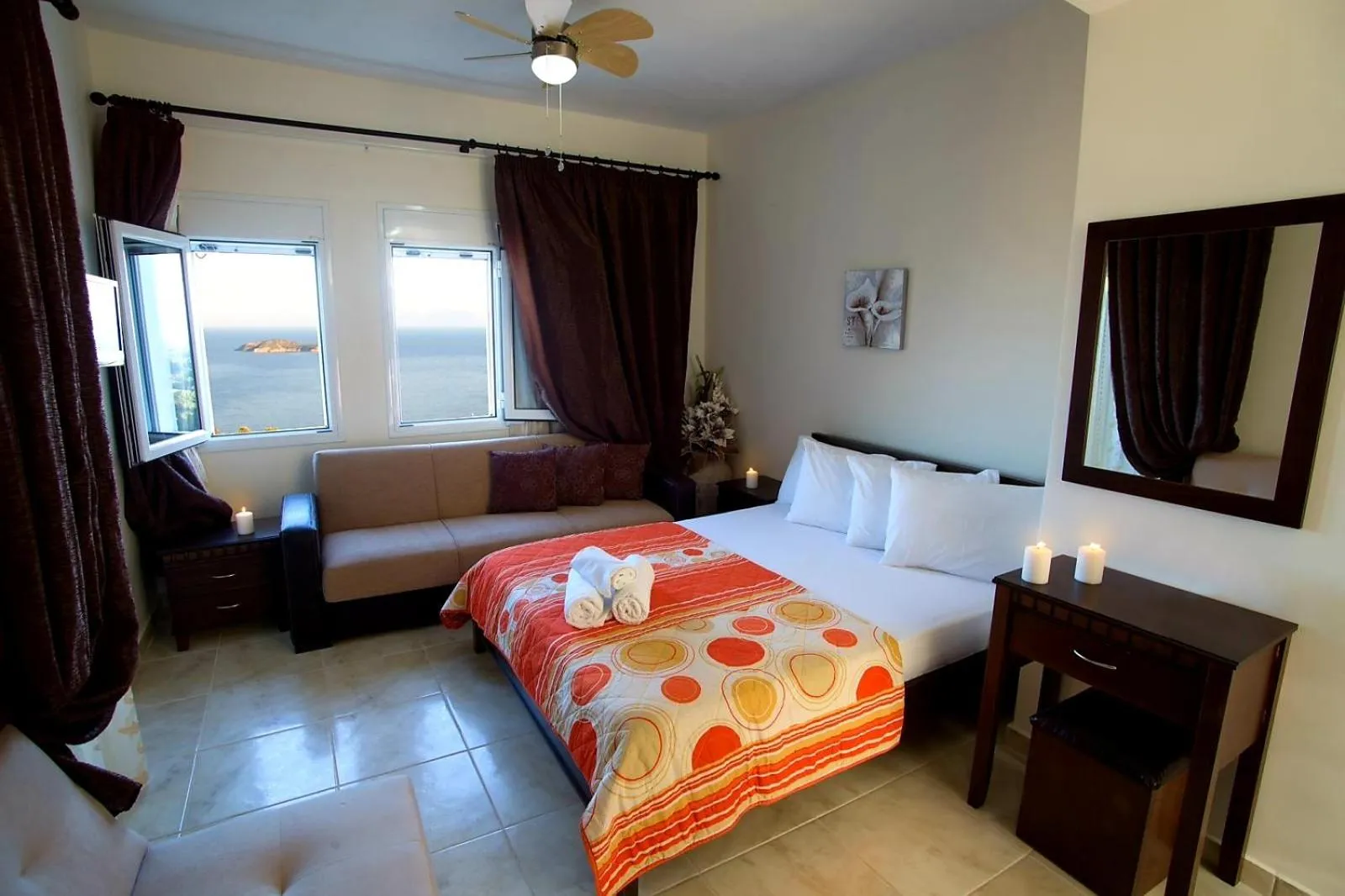 Bed in GoldenHill Studios&apartments