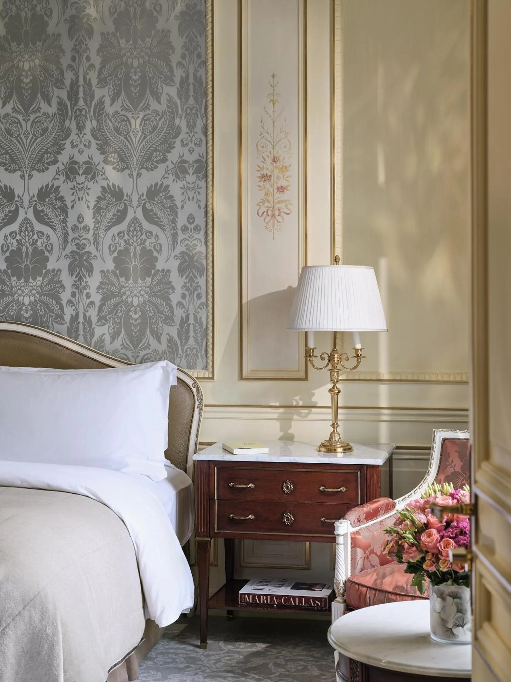 Bed in Le Meurice – Dorchester Collection