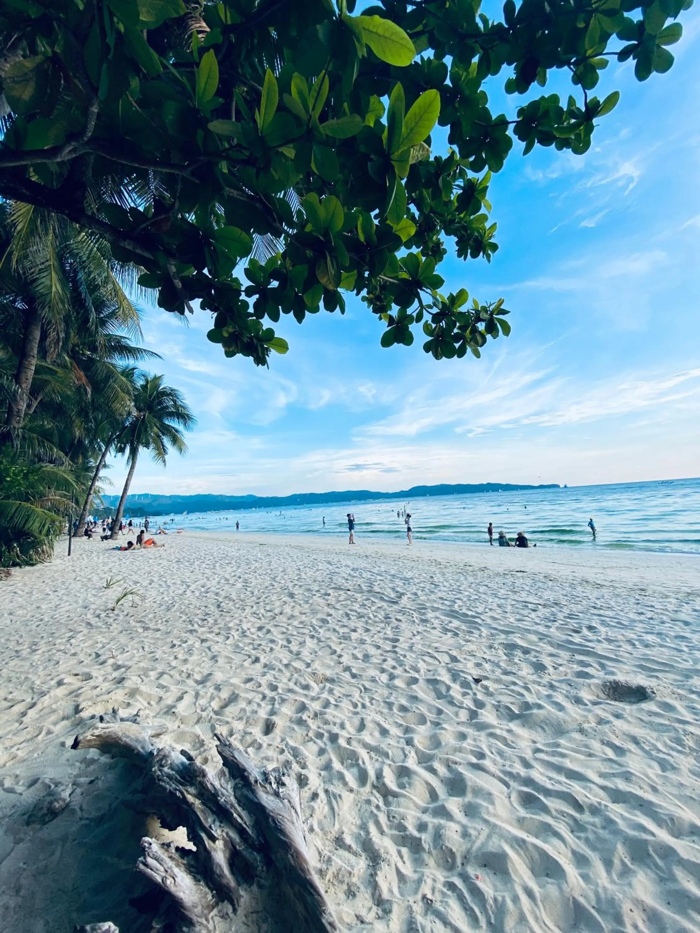 Beach in Nigi Nigi Nu Noos 'e' Nu Nu Noos