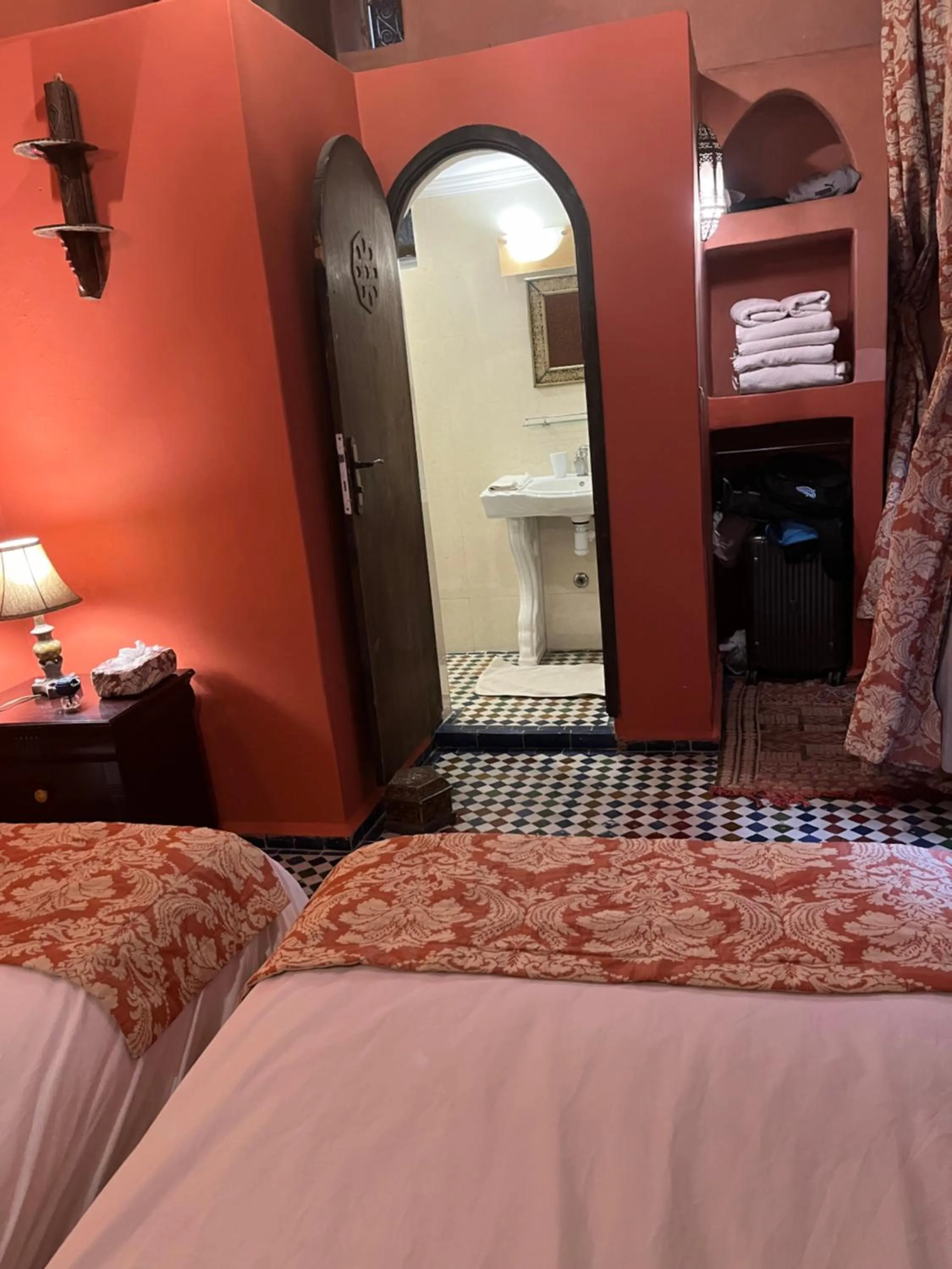 Bathroom, Bed in Dar Anebar