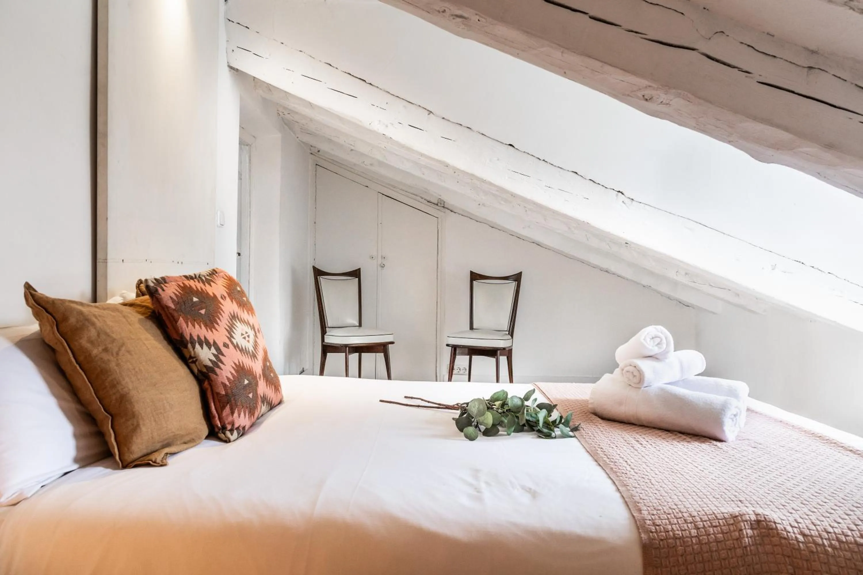 Bed in Charming Fuencarral II