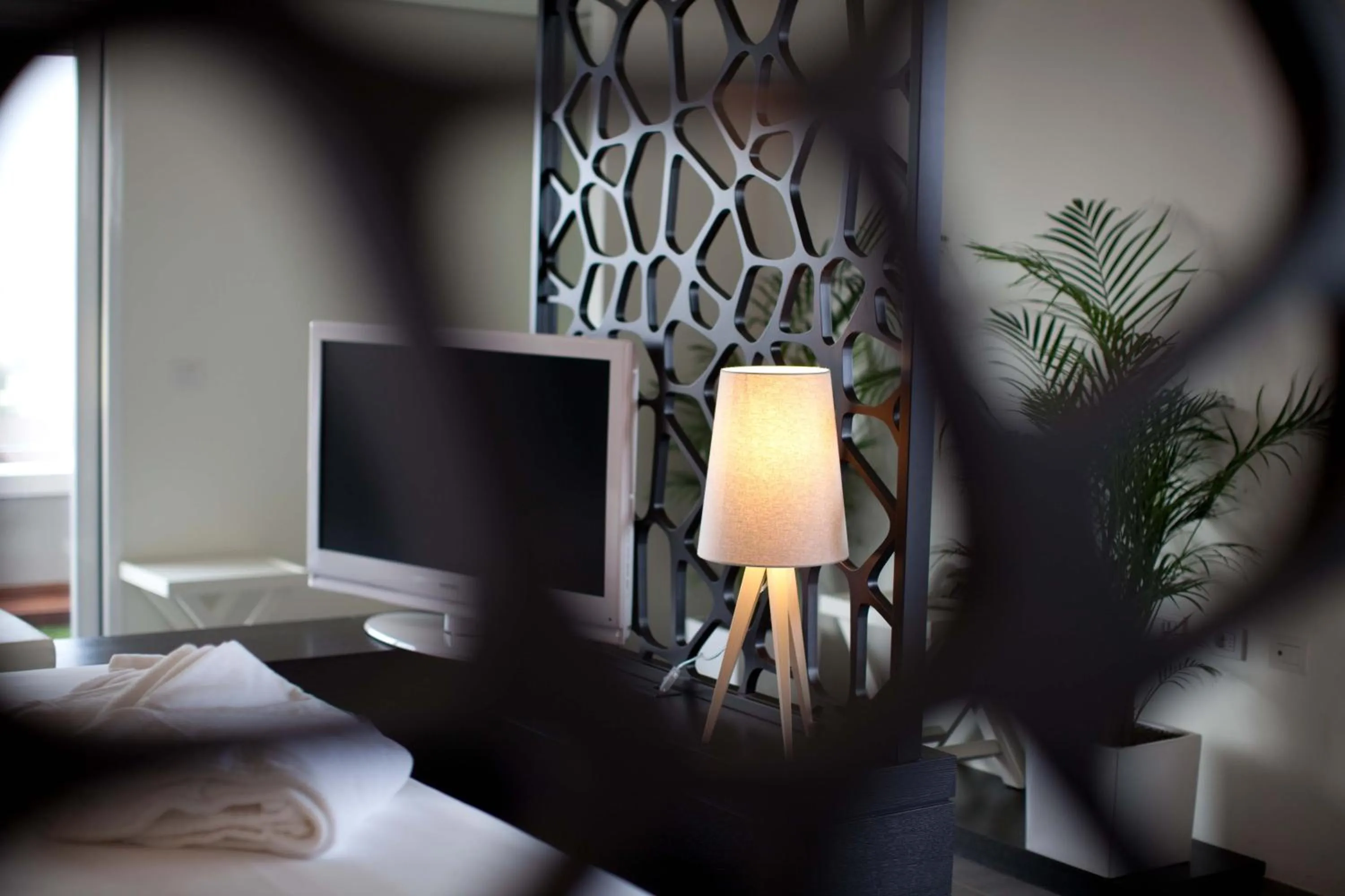 TV and multimedia, Bed in Villa Del Mare Spa Resort