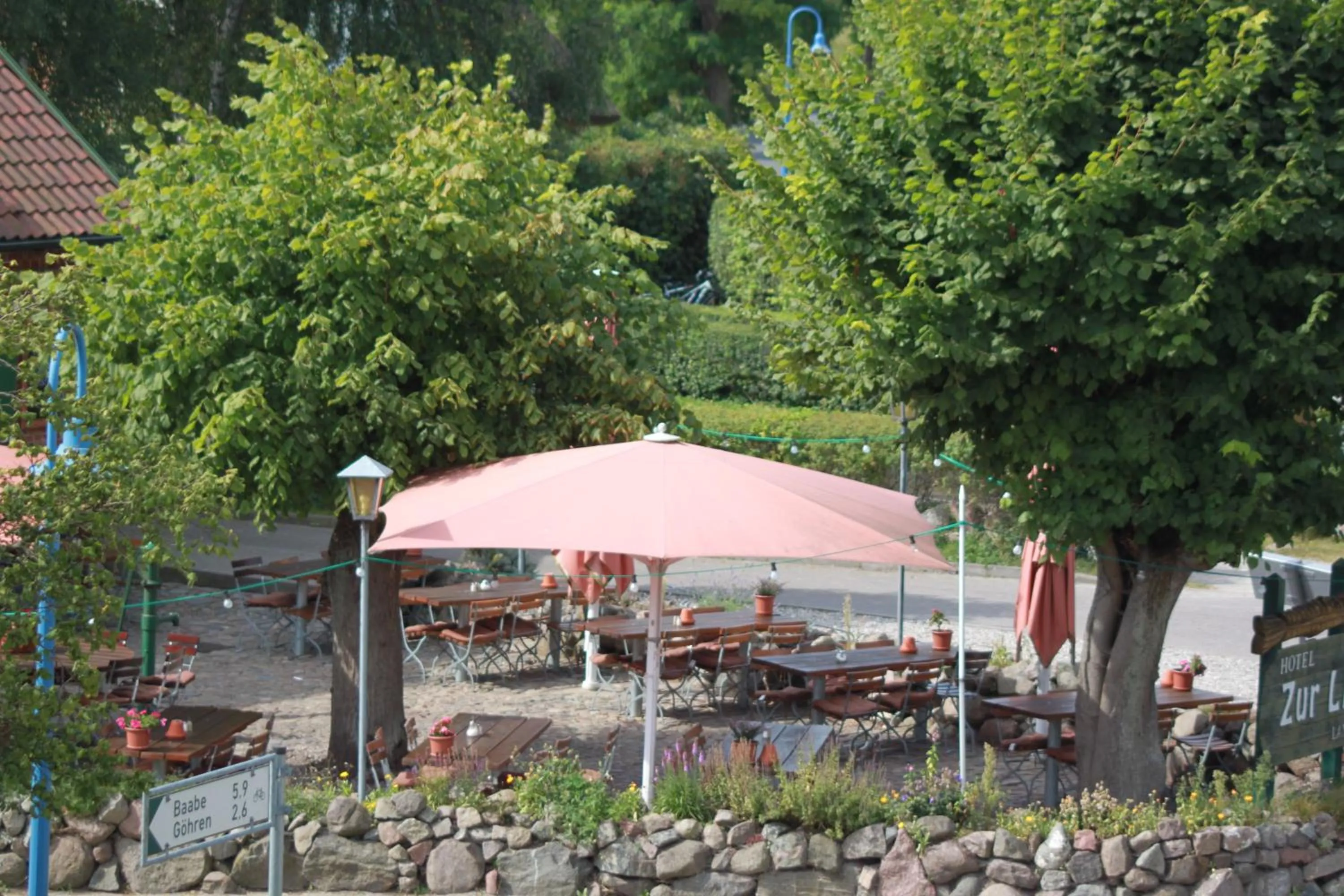 Restaurant/places to eat in Hotel & Gasthof Zur Linde