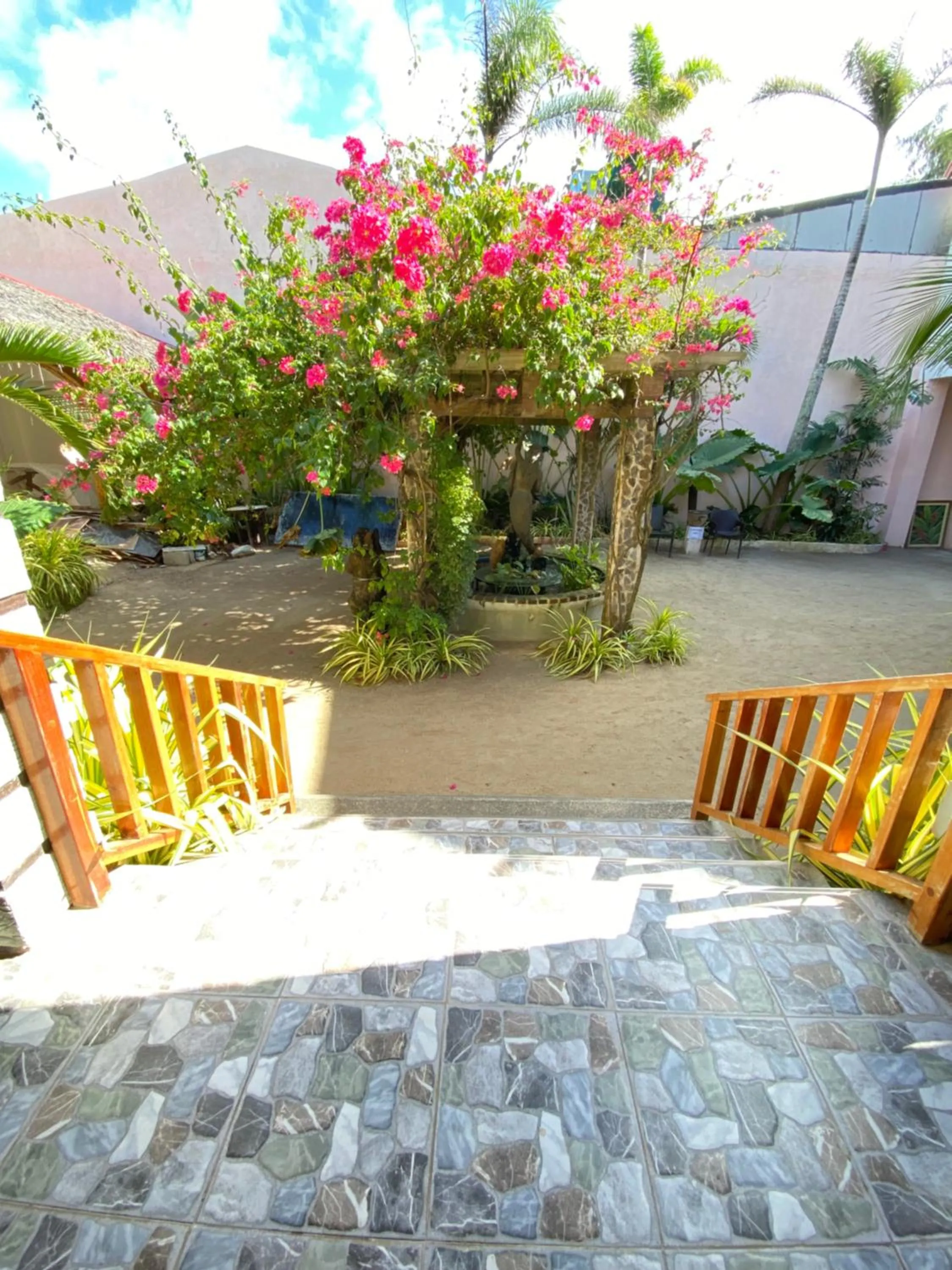 Garden in Nigi Nigi Too Beach Resort