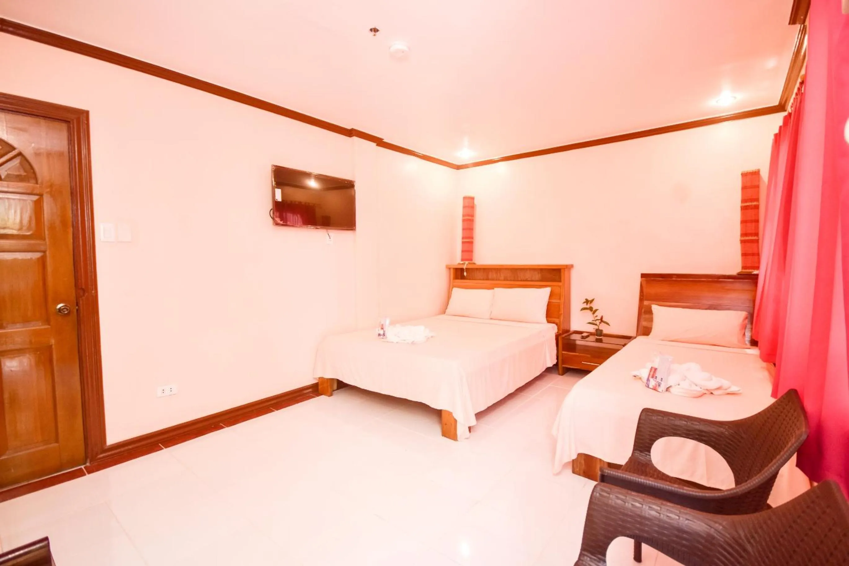 Bed in Nigi Nigi Too Beach Resort