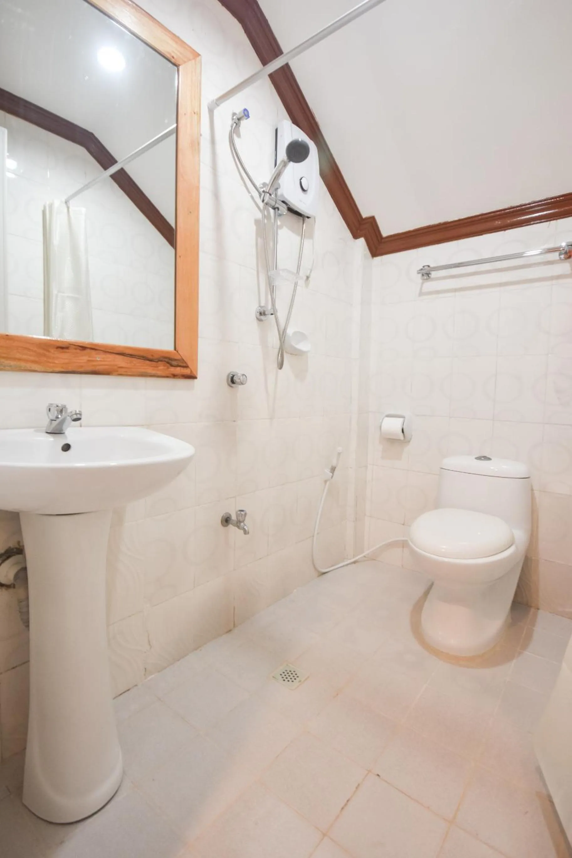 Bathroom in Nigi Nigi Too Beach Resort