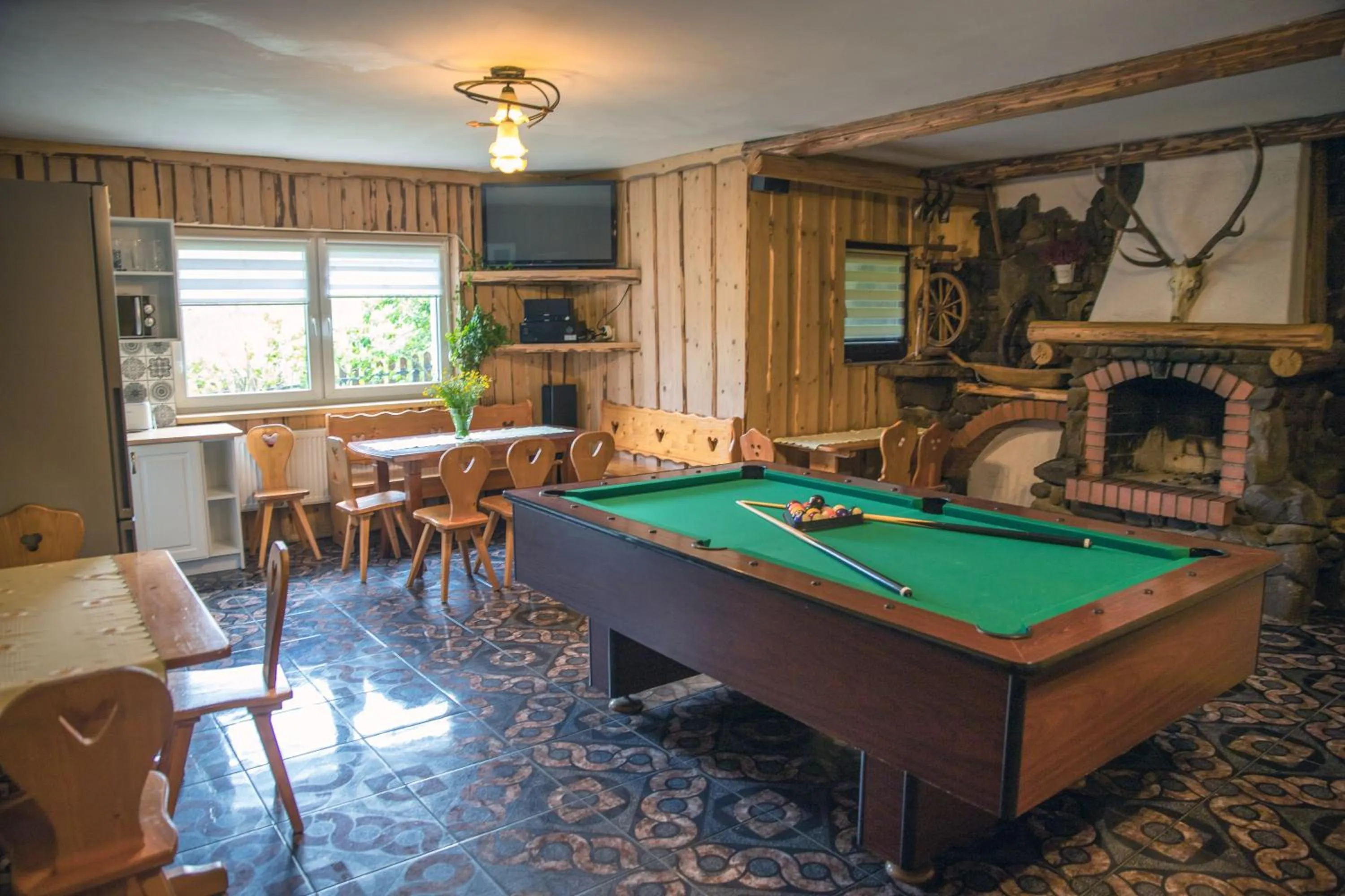 Communal lounge/ TV room in Pokoje Gościnne u Hanki