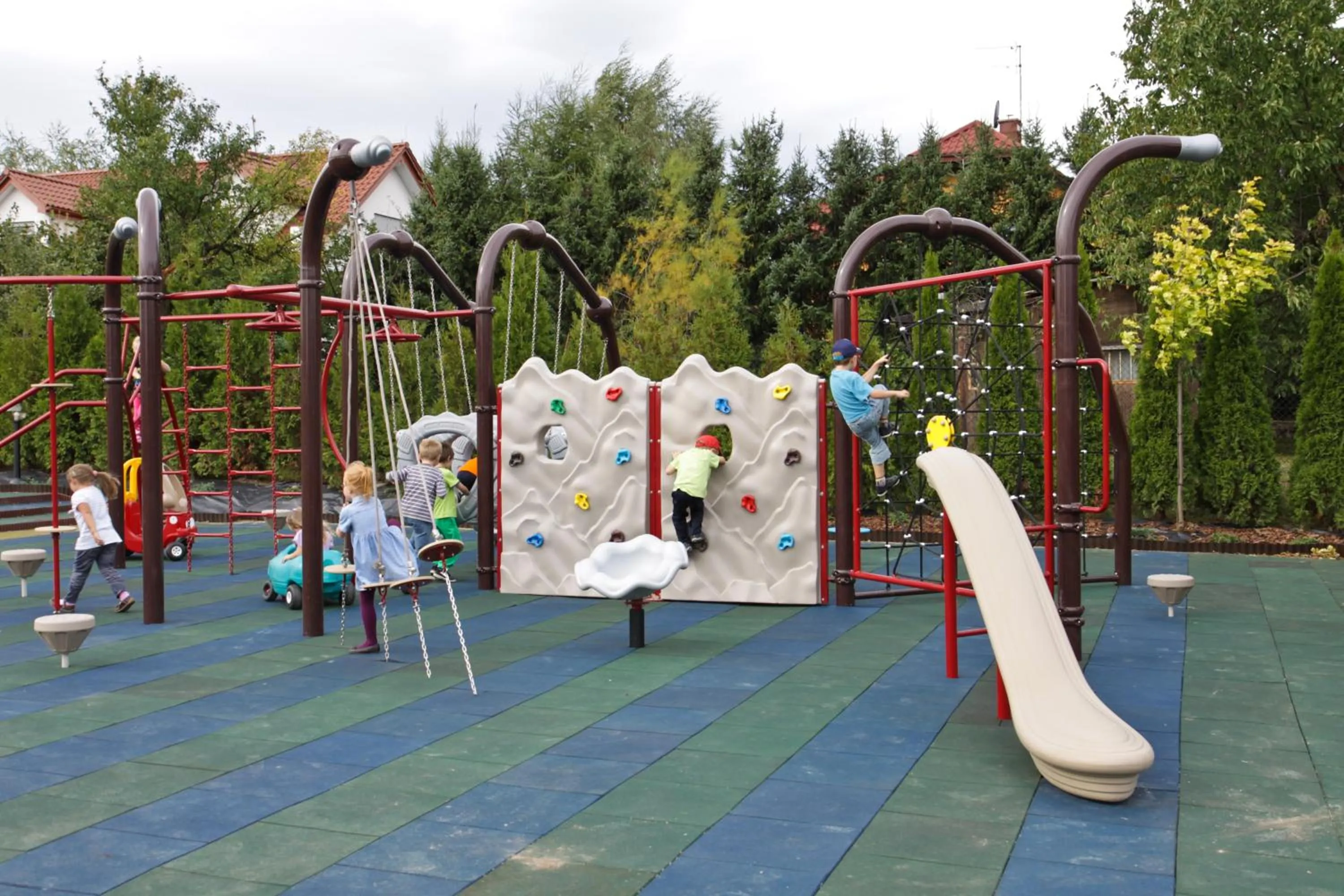 Children play ground in Eko Hotel Na Wierzynka & Park Pinokia