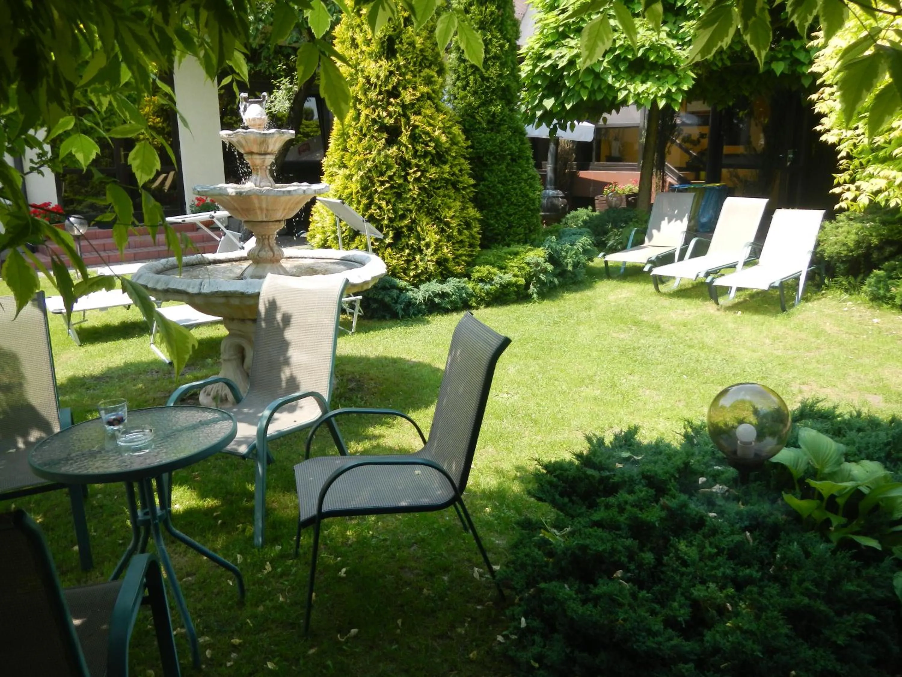 Garden in Eko Hotel Na Wierzynka & Park Pinokia