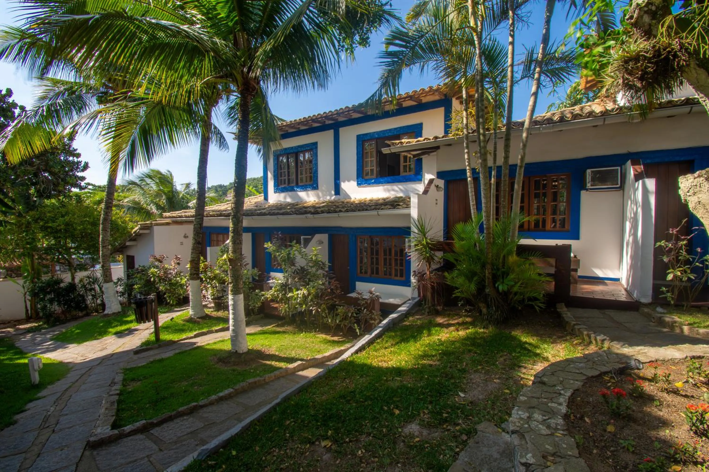 Property building in Pousada Lestada by Latitud Hoteles