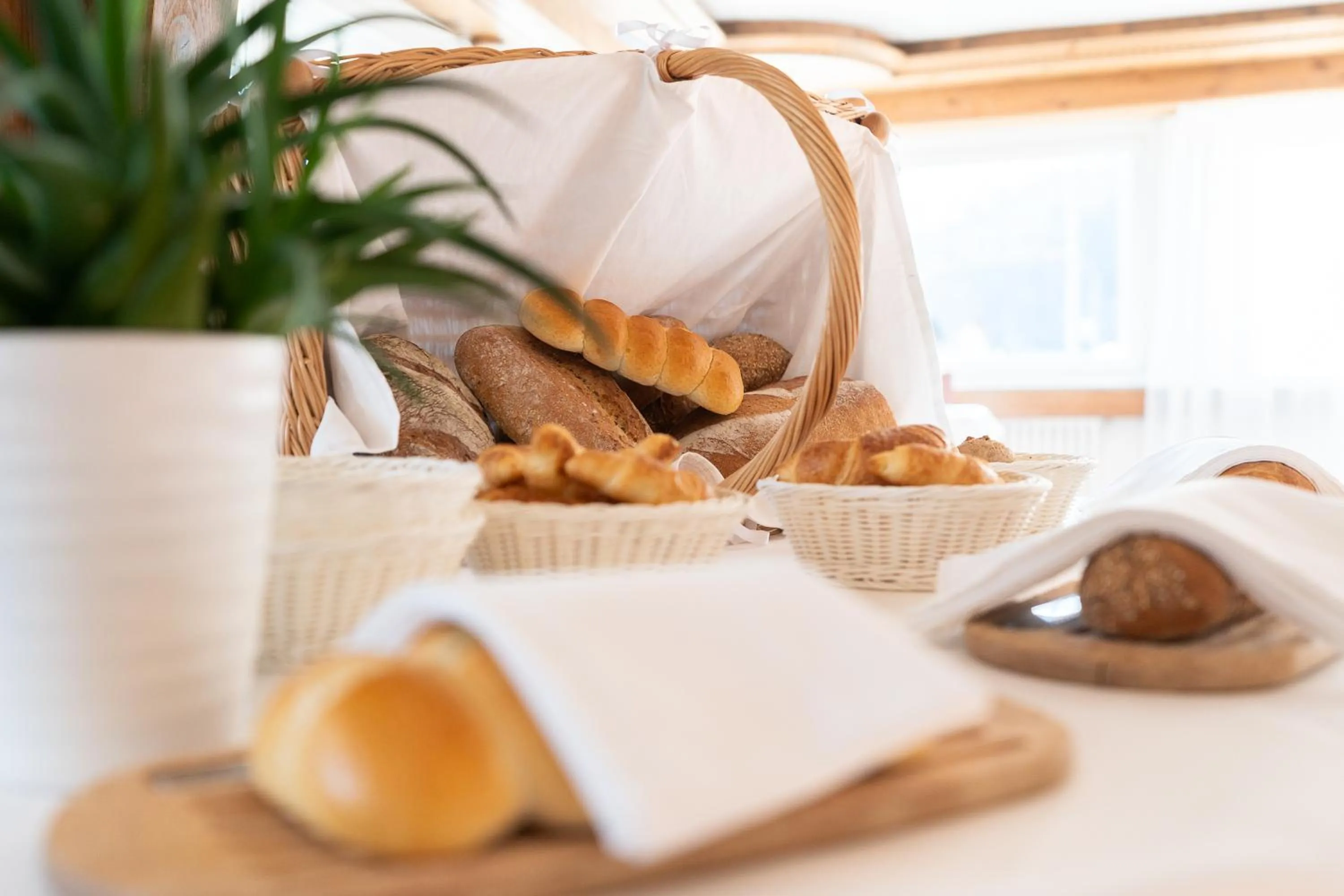 Buffet breakfast in Hotel Alpenhof