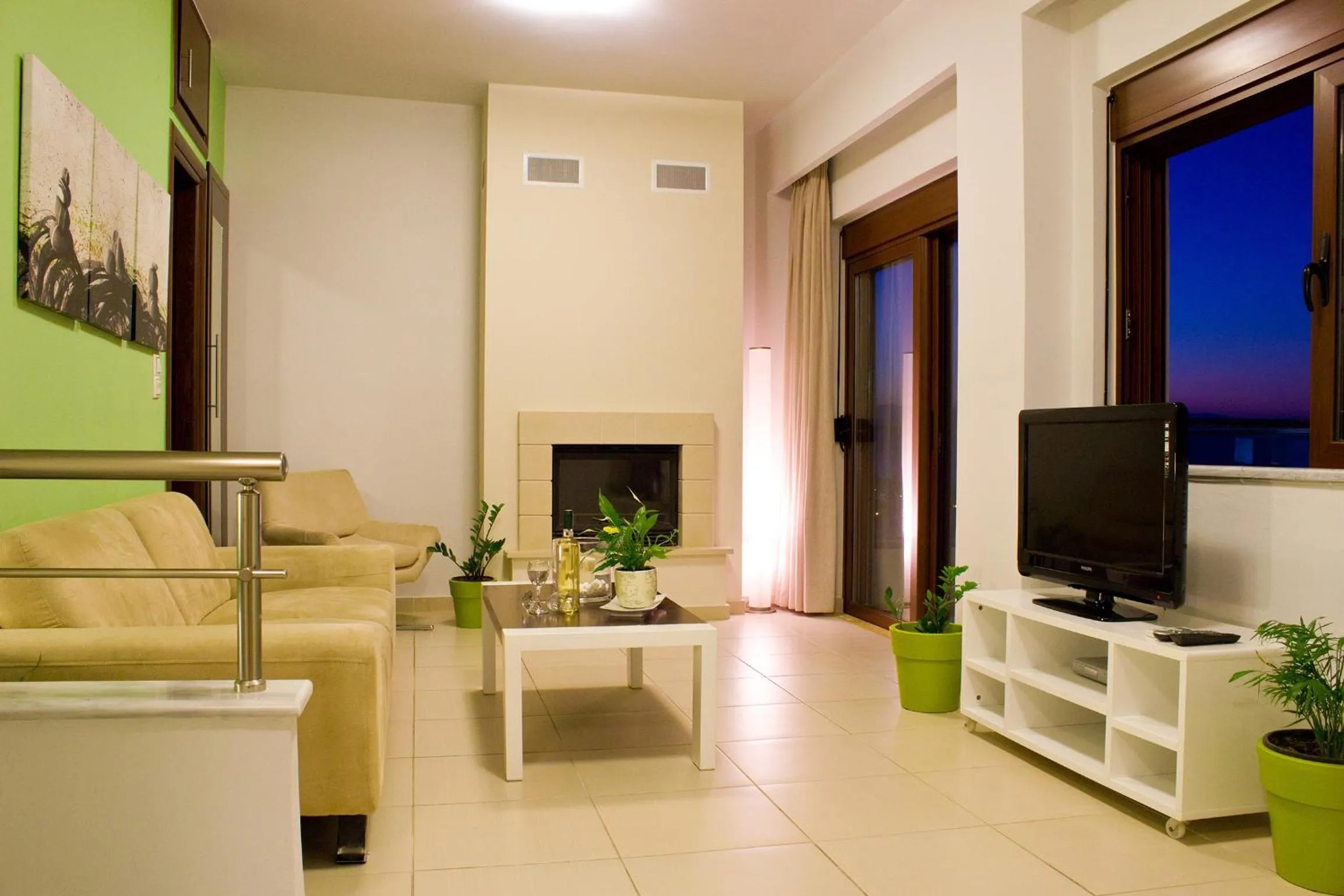 TV and multimedia in Esthisis Suites Chania